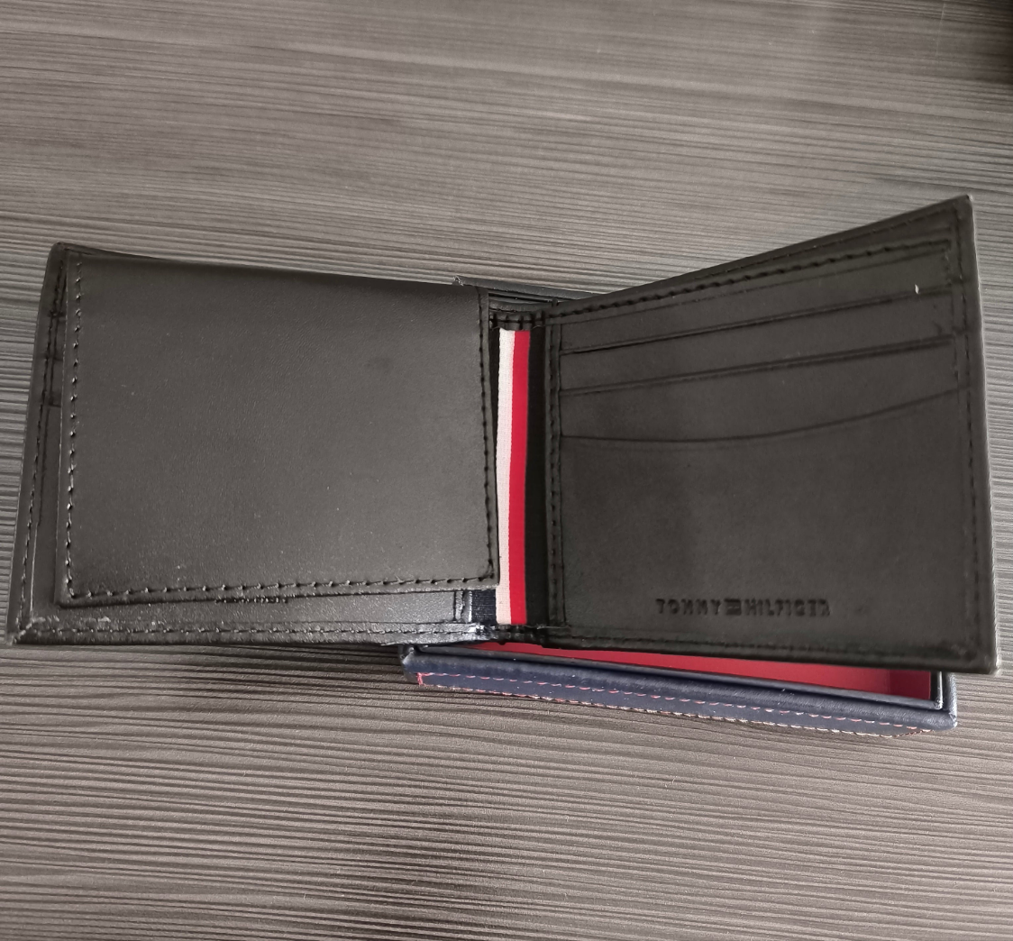 Billetera Tommy Hilfiger Negra