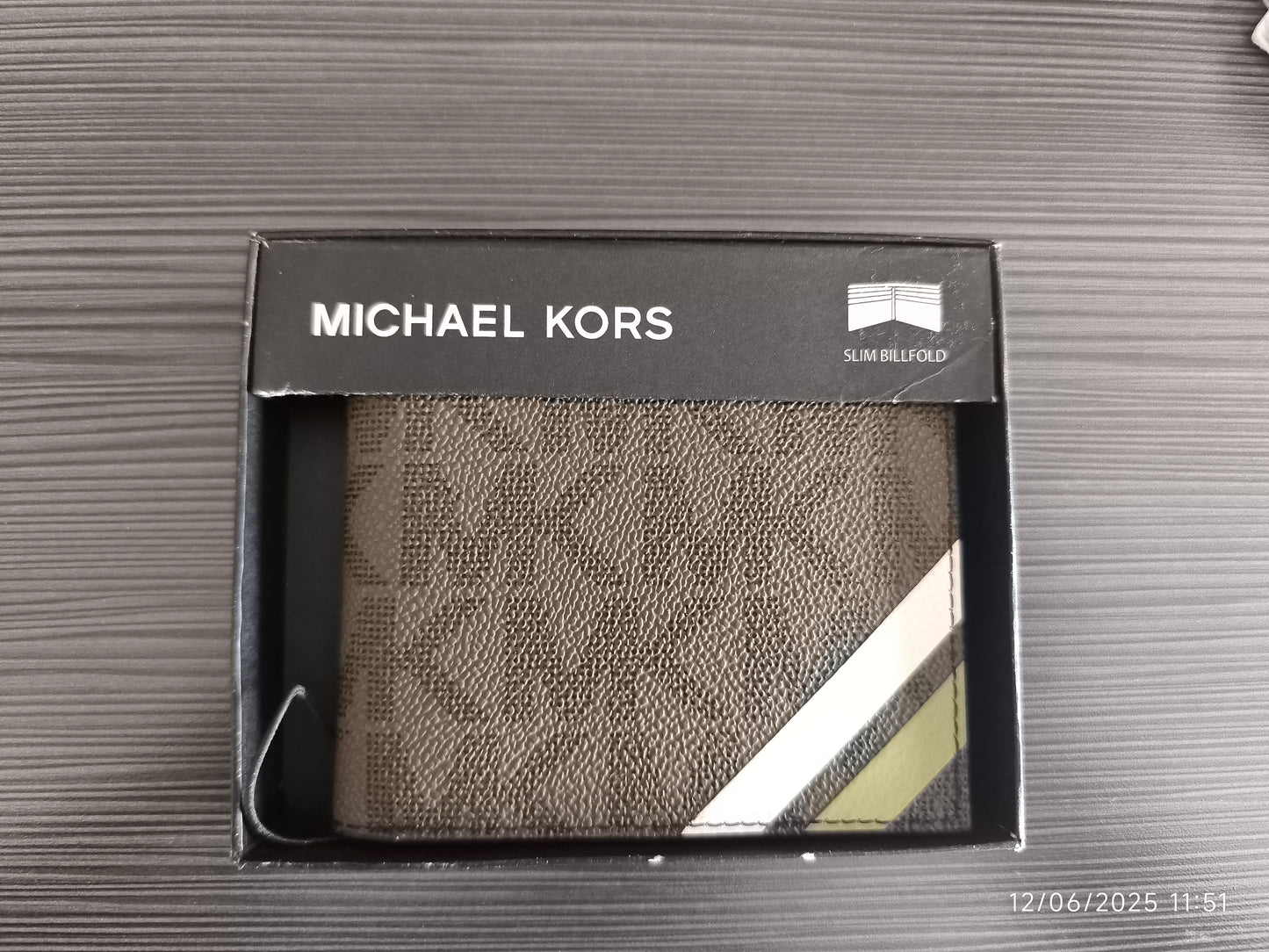 Billetera MK Monograma Verde