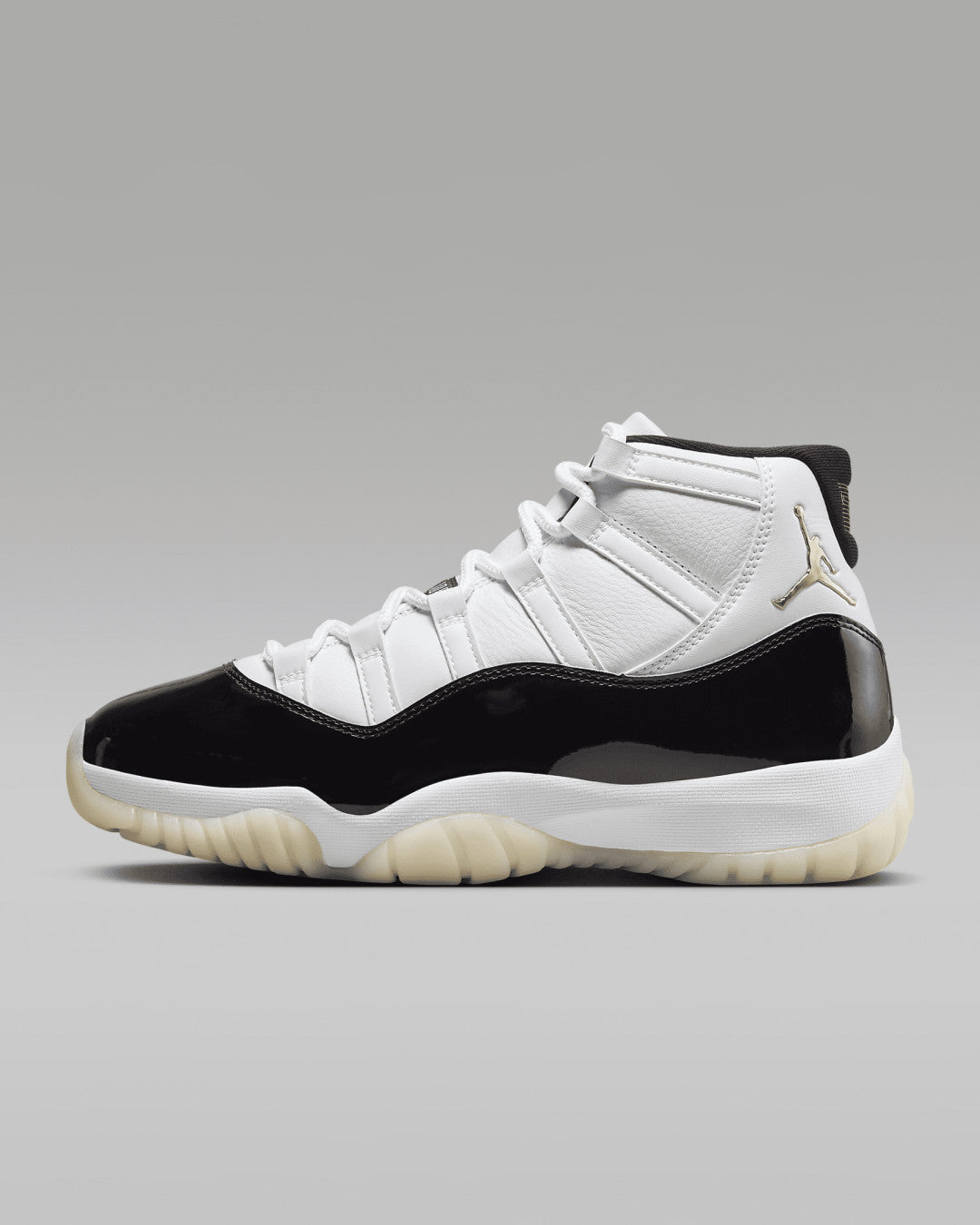 Air Jordan 11 Retro (Gratitude) (Used 8/10)