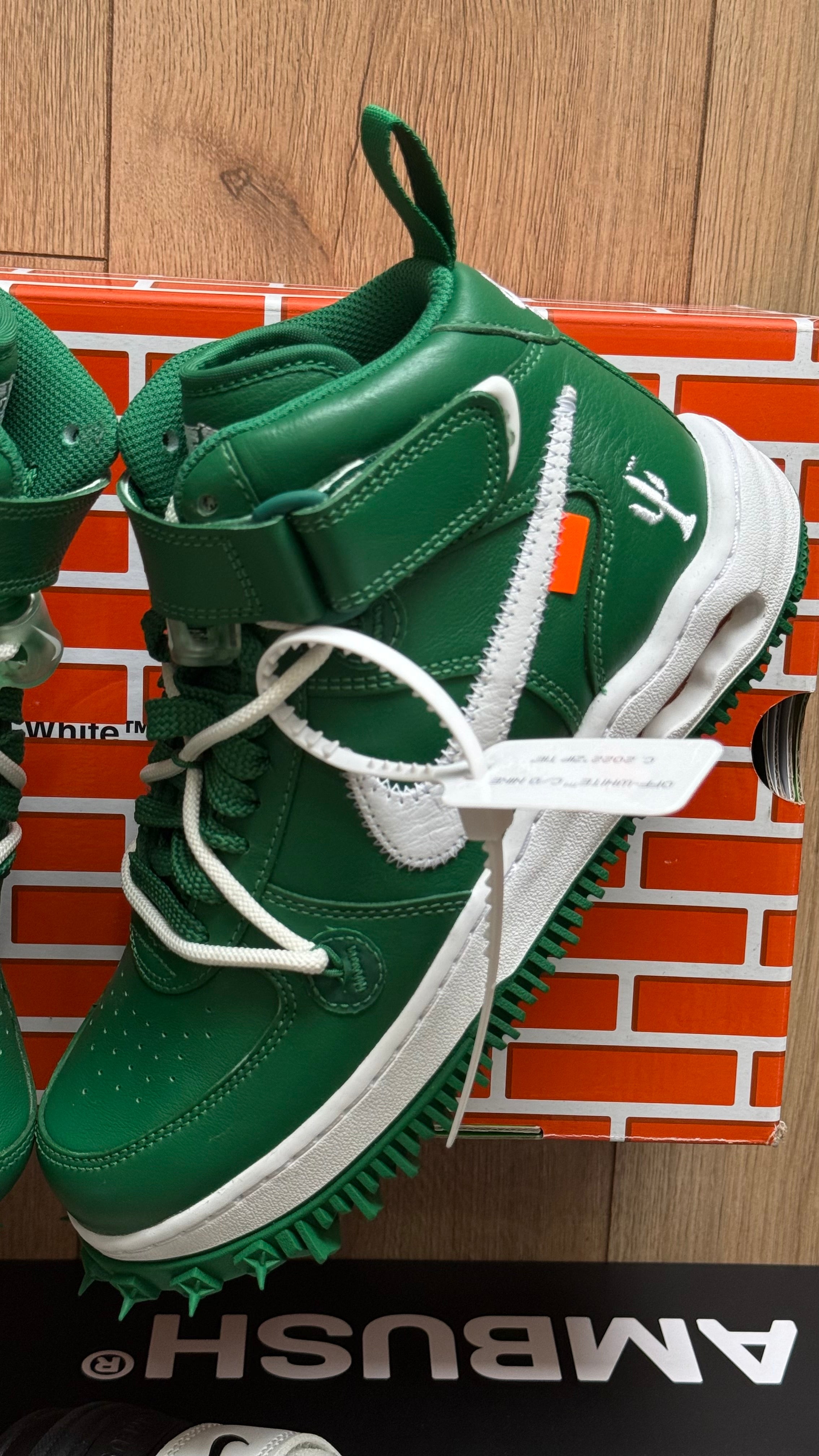 Air Force 1 Mid x Off White Pine Green (con caja)