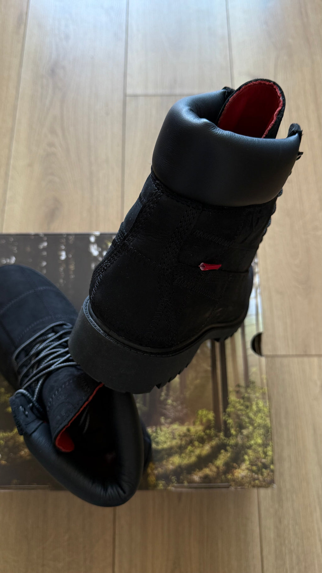 Timberland & Supreme 6"
Premium Waterproof Black
