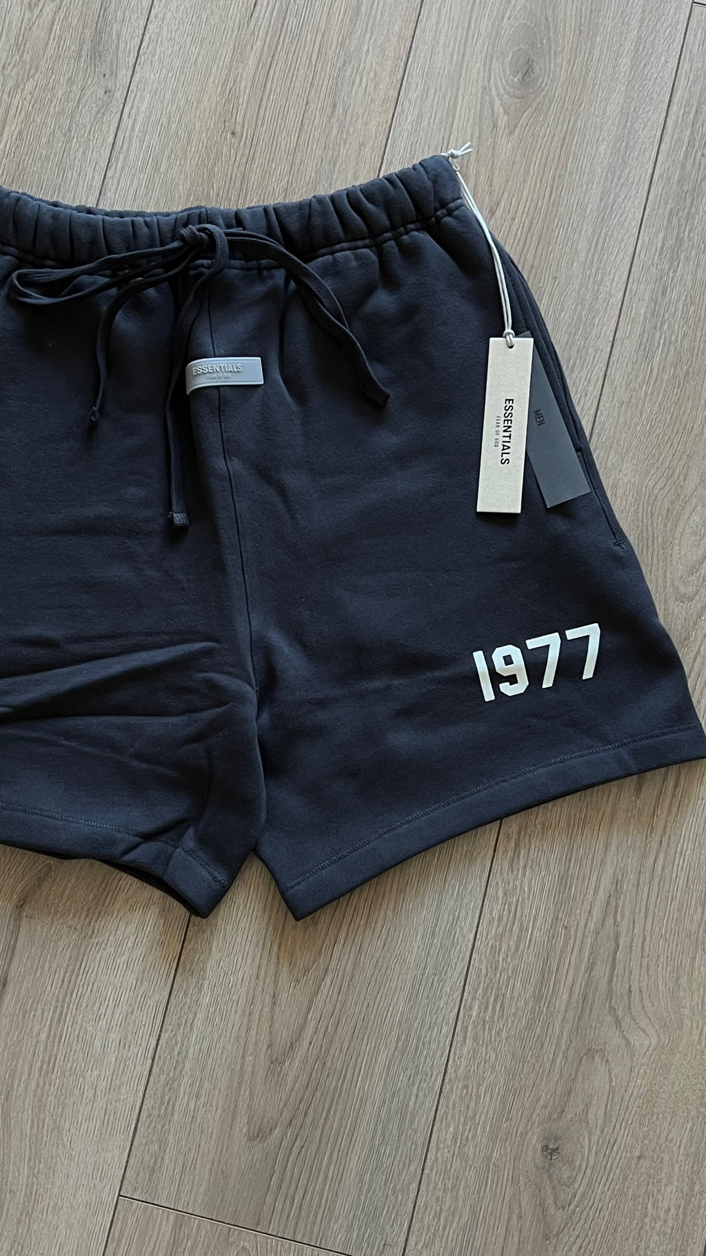 Essentials Iron 1977 Conjunto