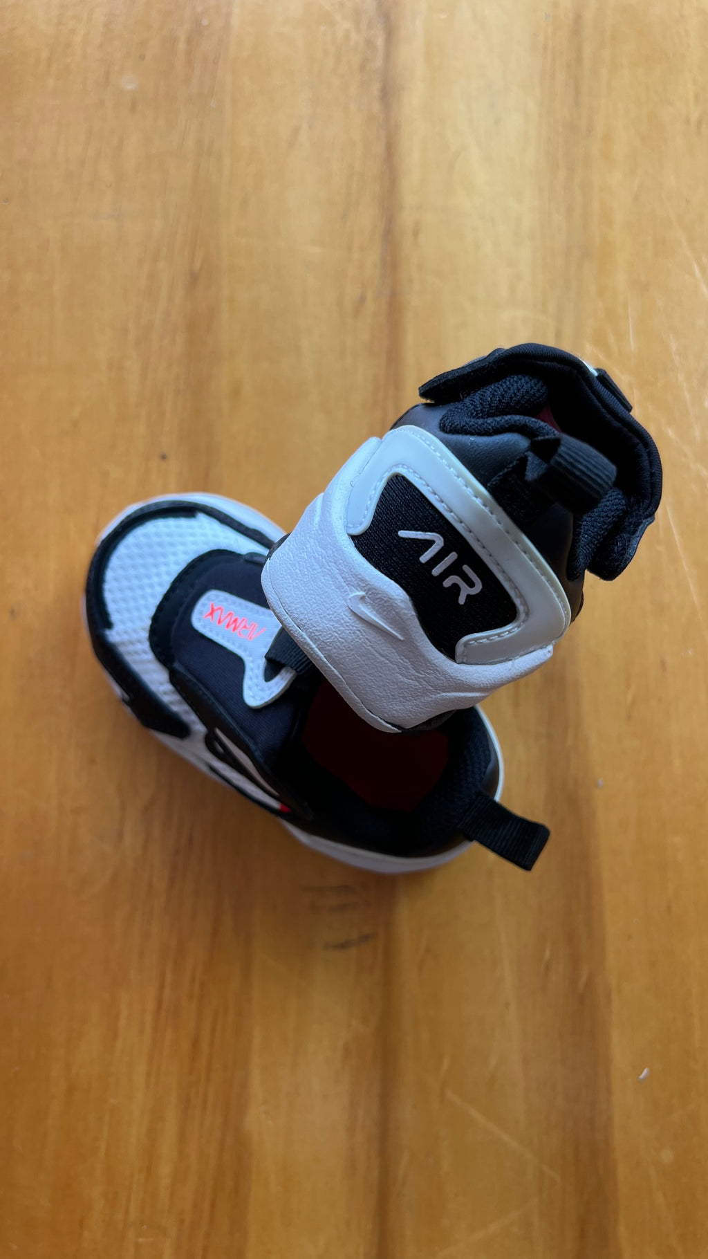 Nike Air Max Bolt Black/White Niño