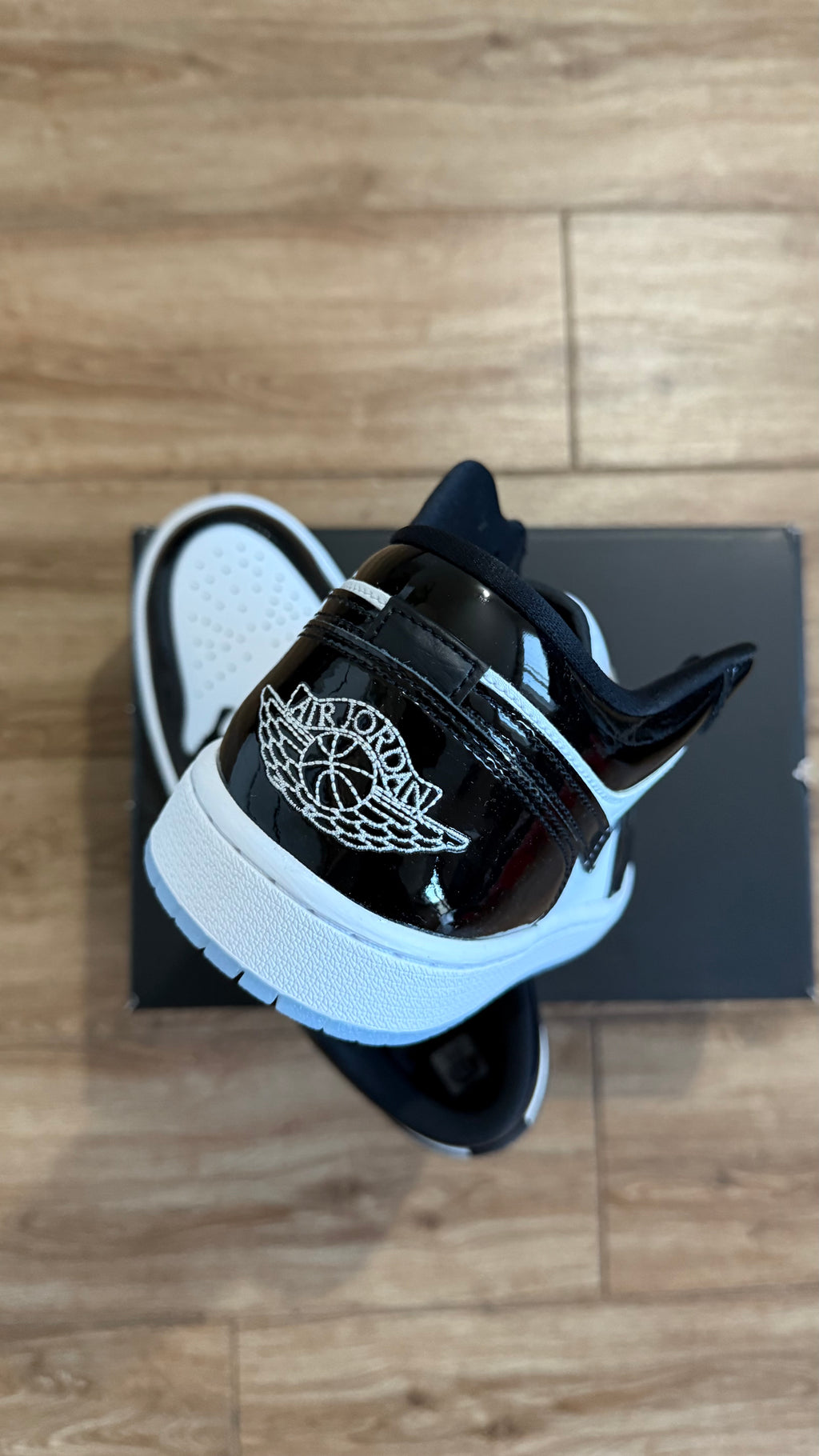 Jordan Retro 1 Low Concord