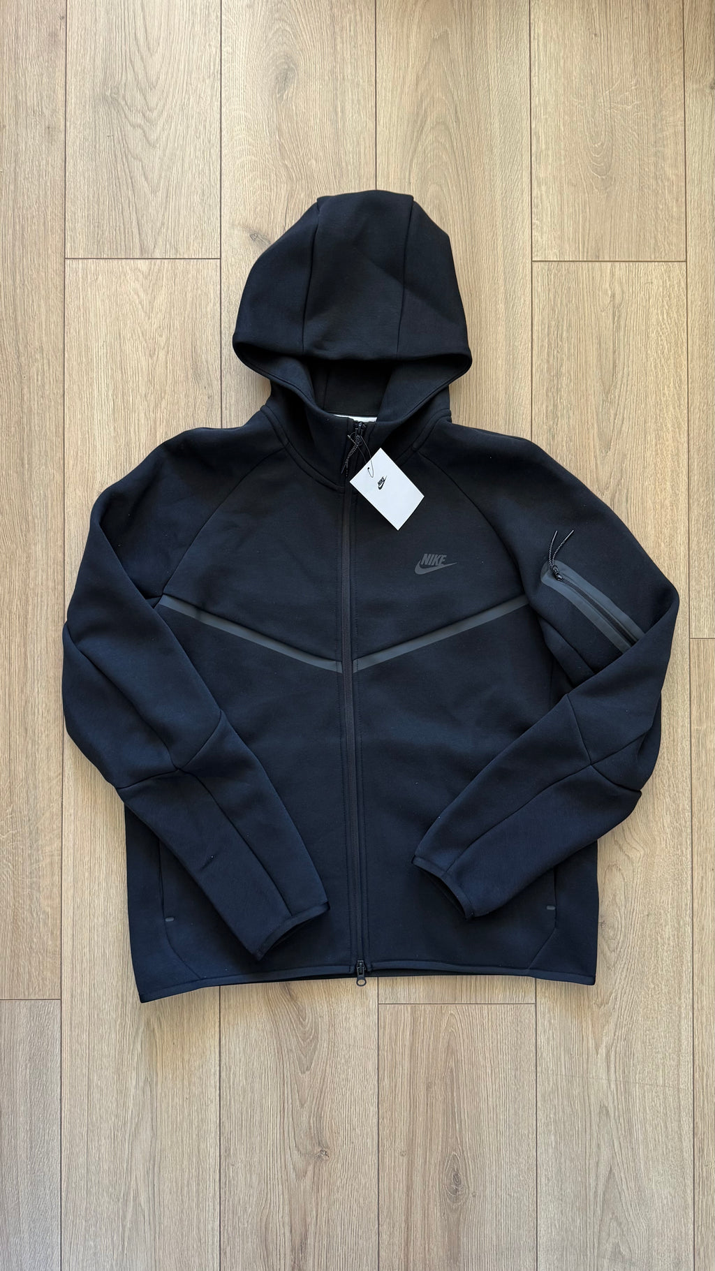 Nike Tech Fleece Black Full-Zip Tracksuit
