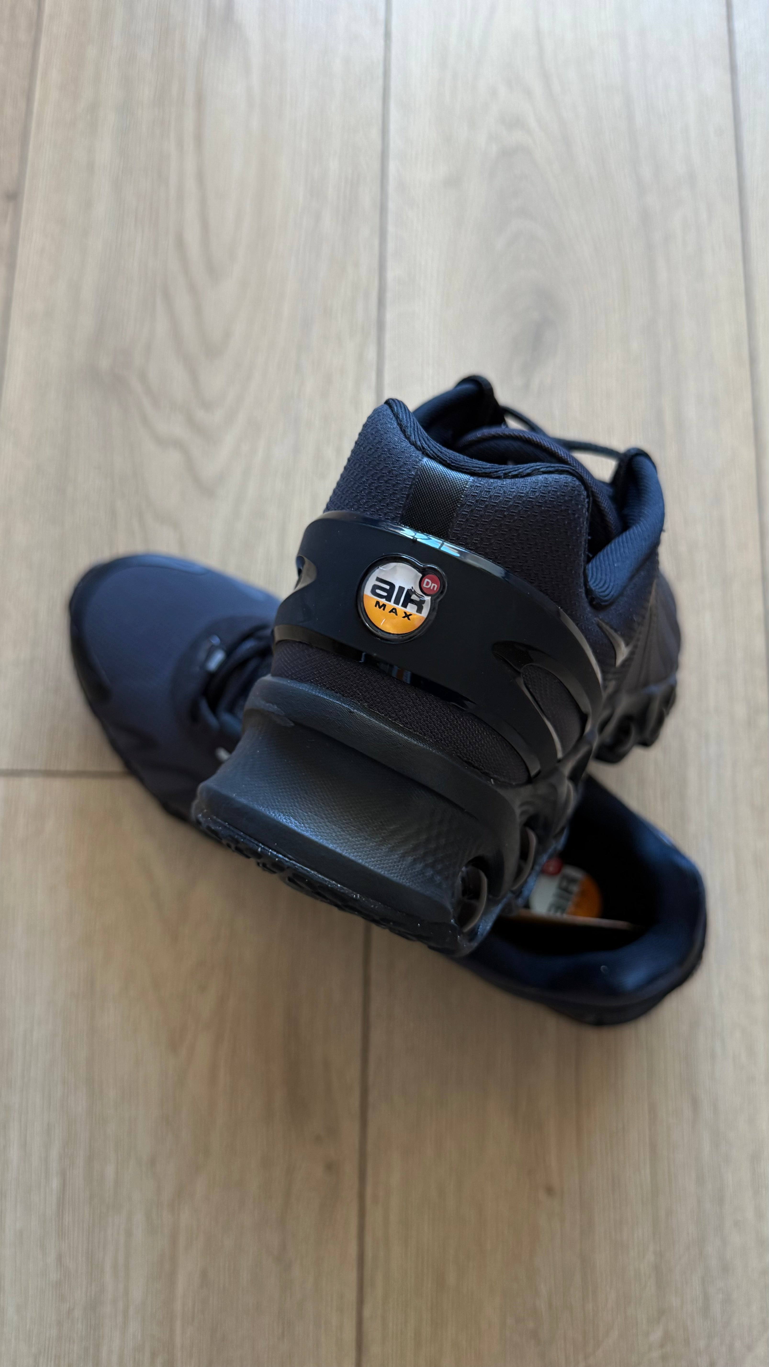Nike Air Max Dn8 Black GS (No Box)