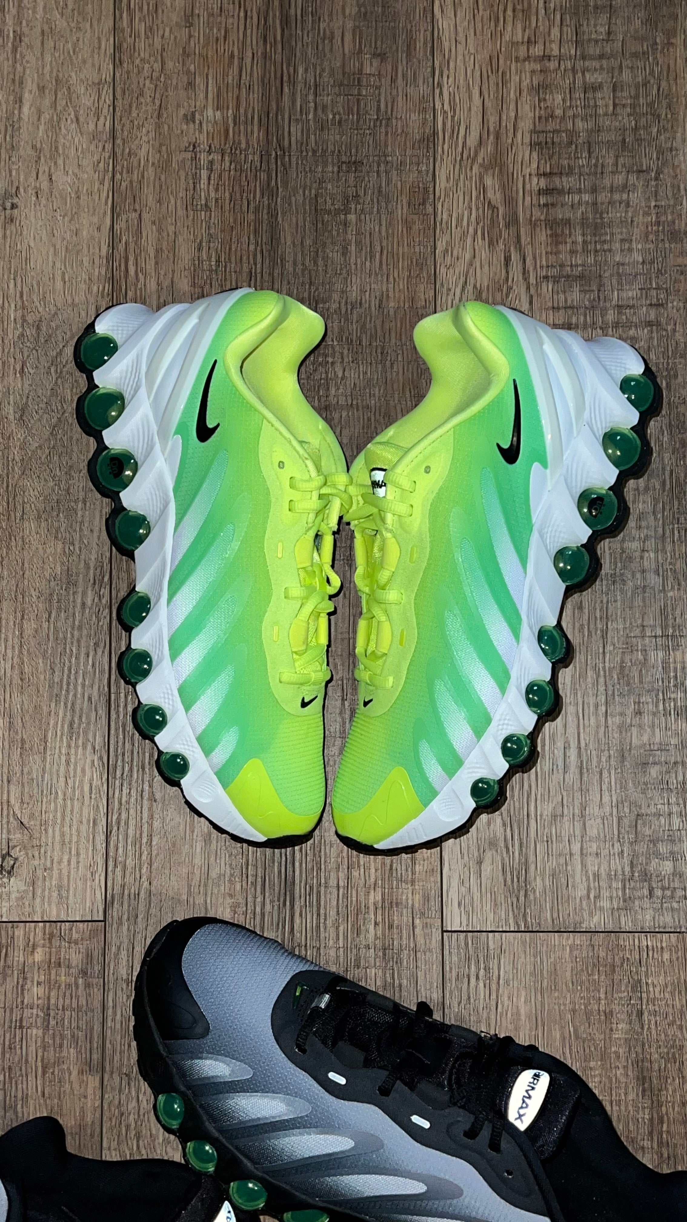 Nike Air Max Dn8 Volt Wmns