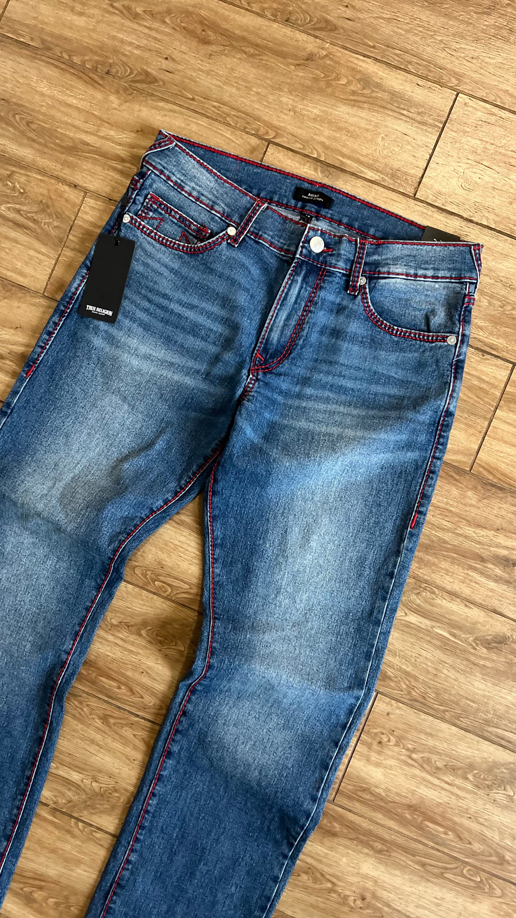 True Religion Ricky Big T Relaxed Straight Fit