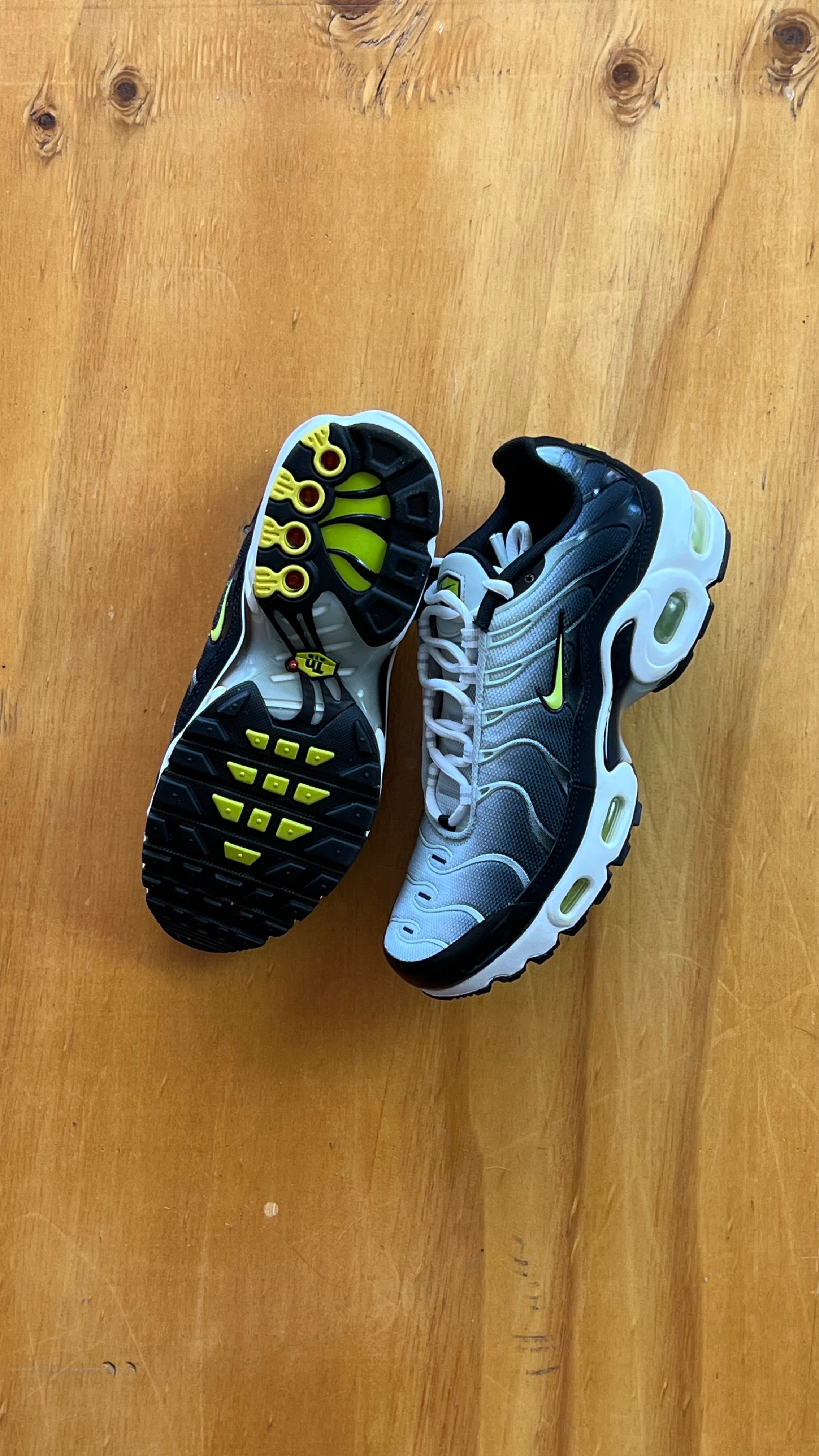 Nike TN GS Black Bright Cactus