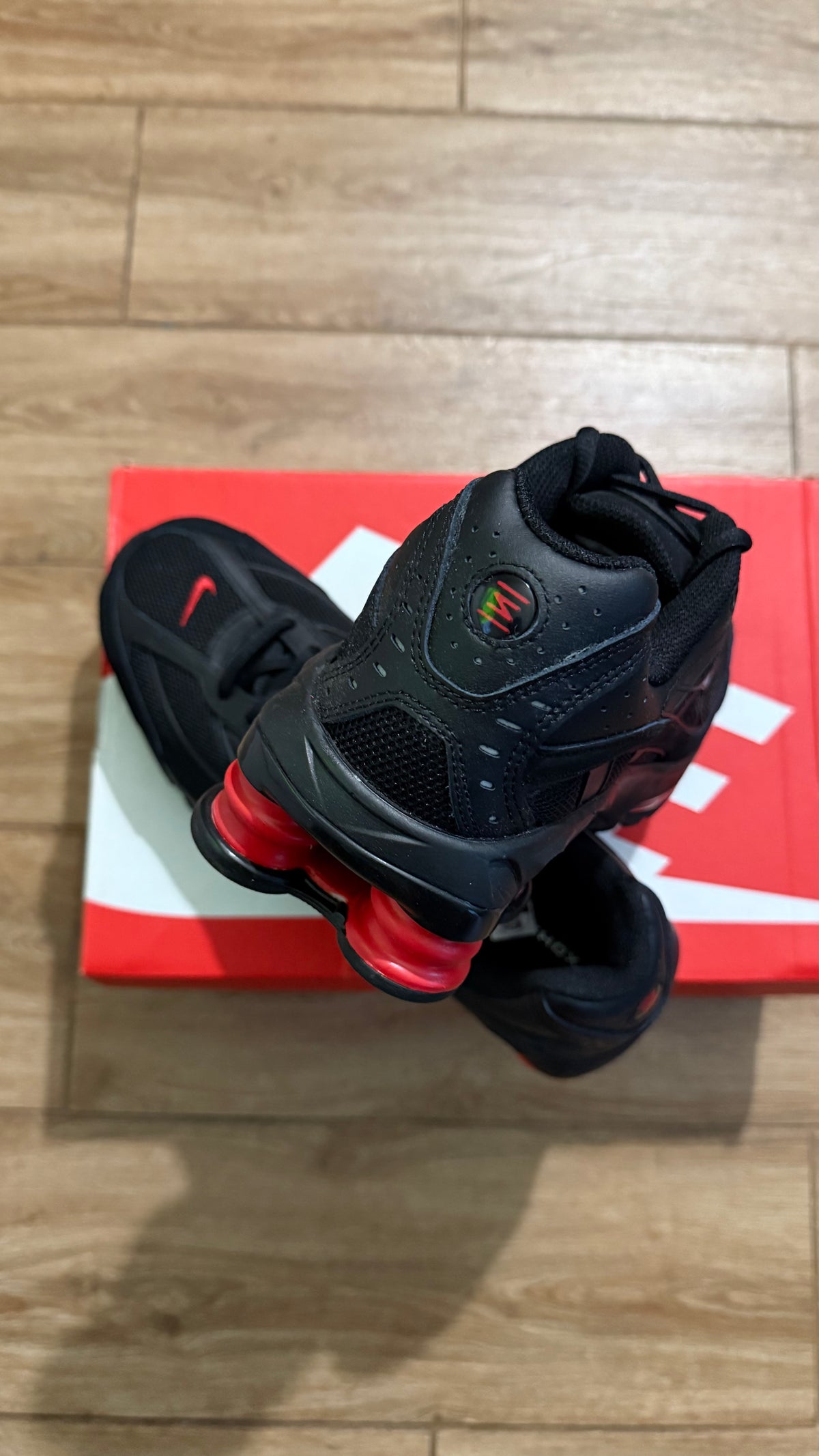 Nike Shox R4 Black University Red