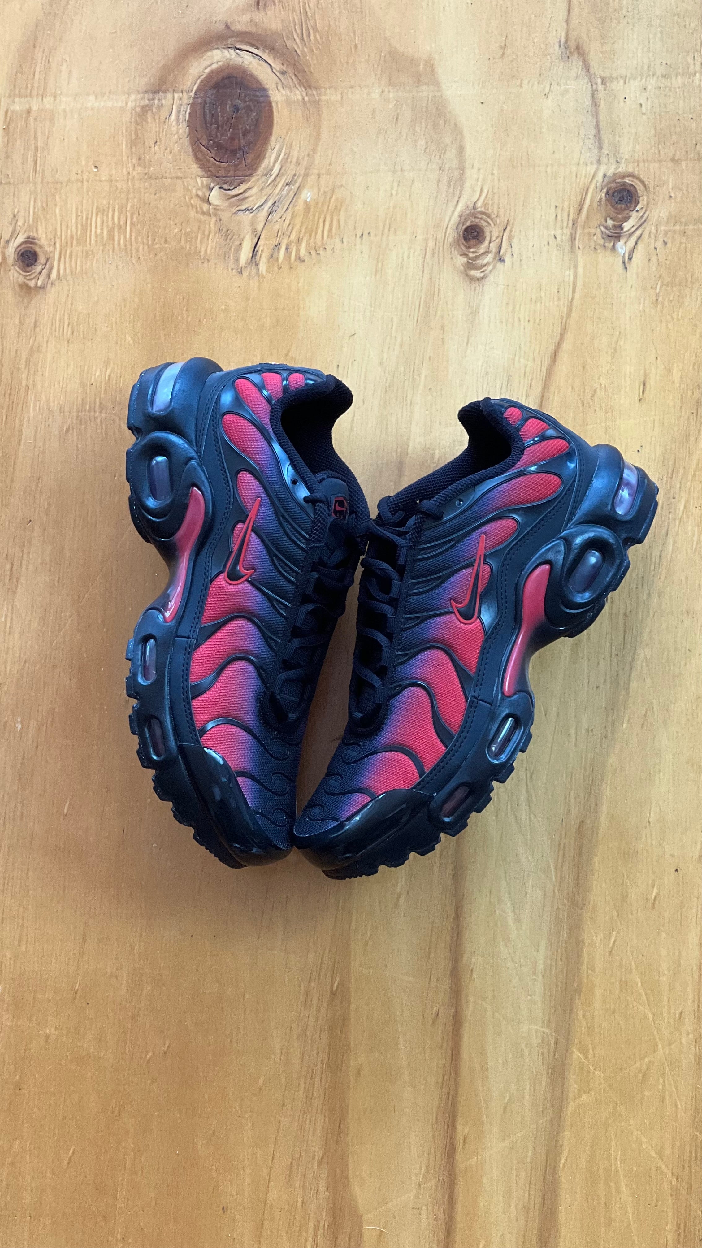 Nike TN GS University Red/Black