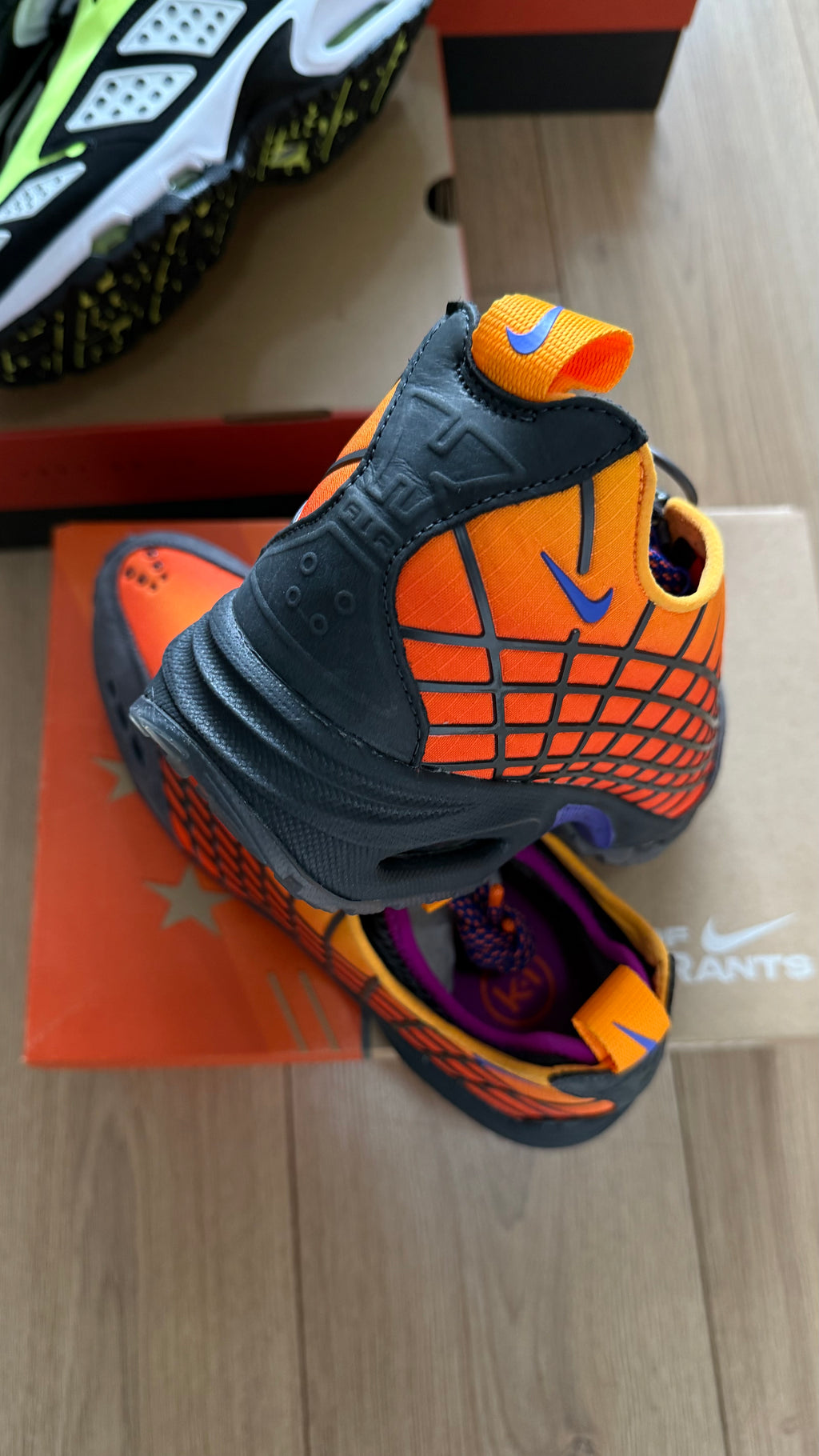 Nike Air Max Sndr x Kids Of Inmigrants Orange (con caja)