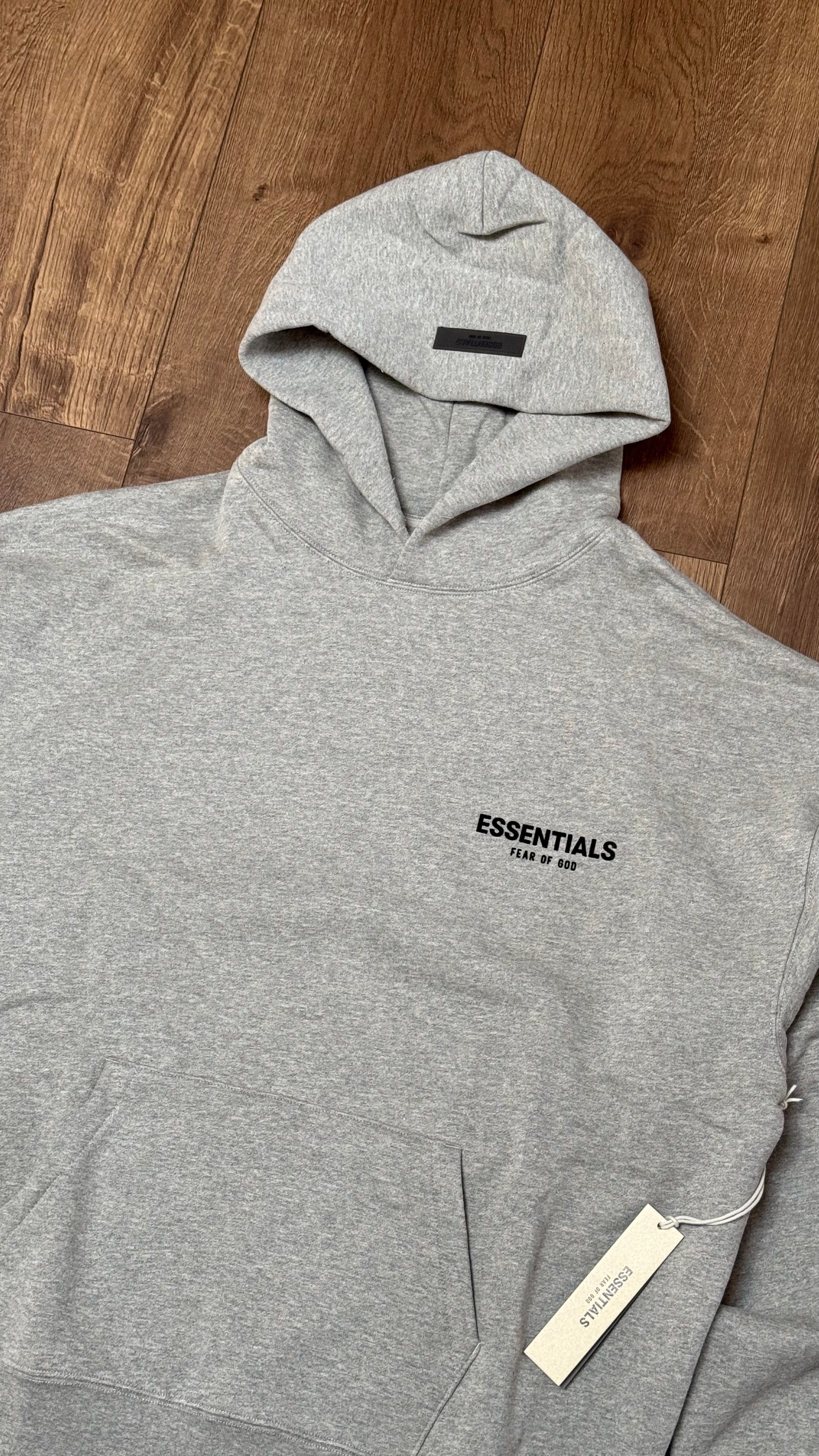 Hoodie Essentials Gris Claro