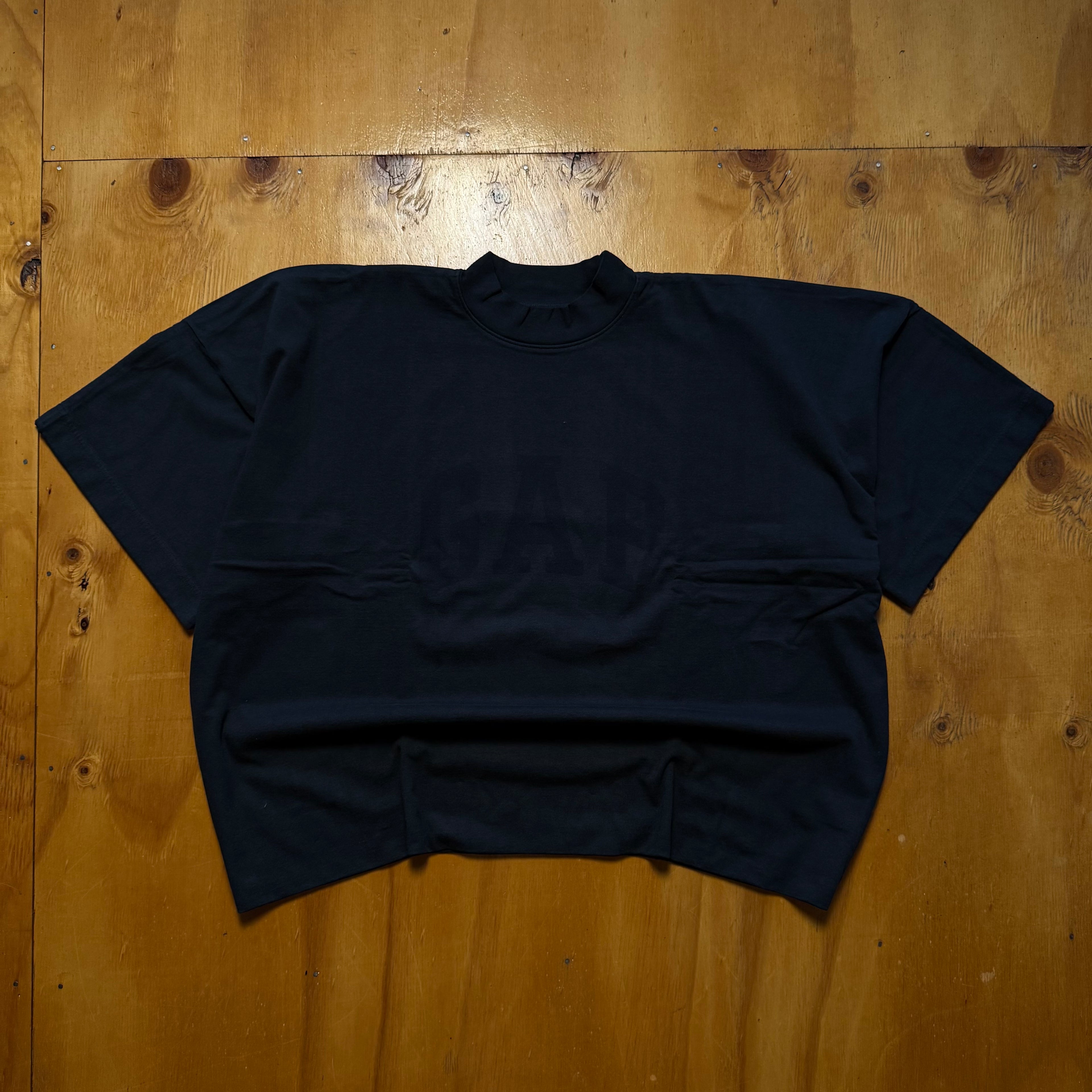 Yeezy Gap Crop dove tee black