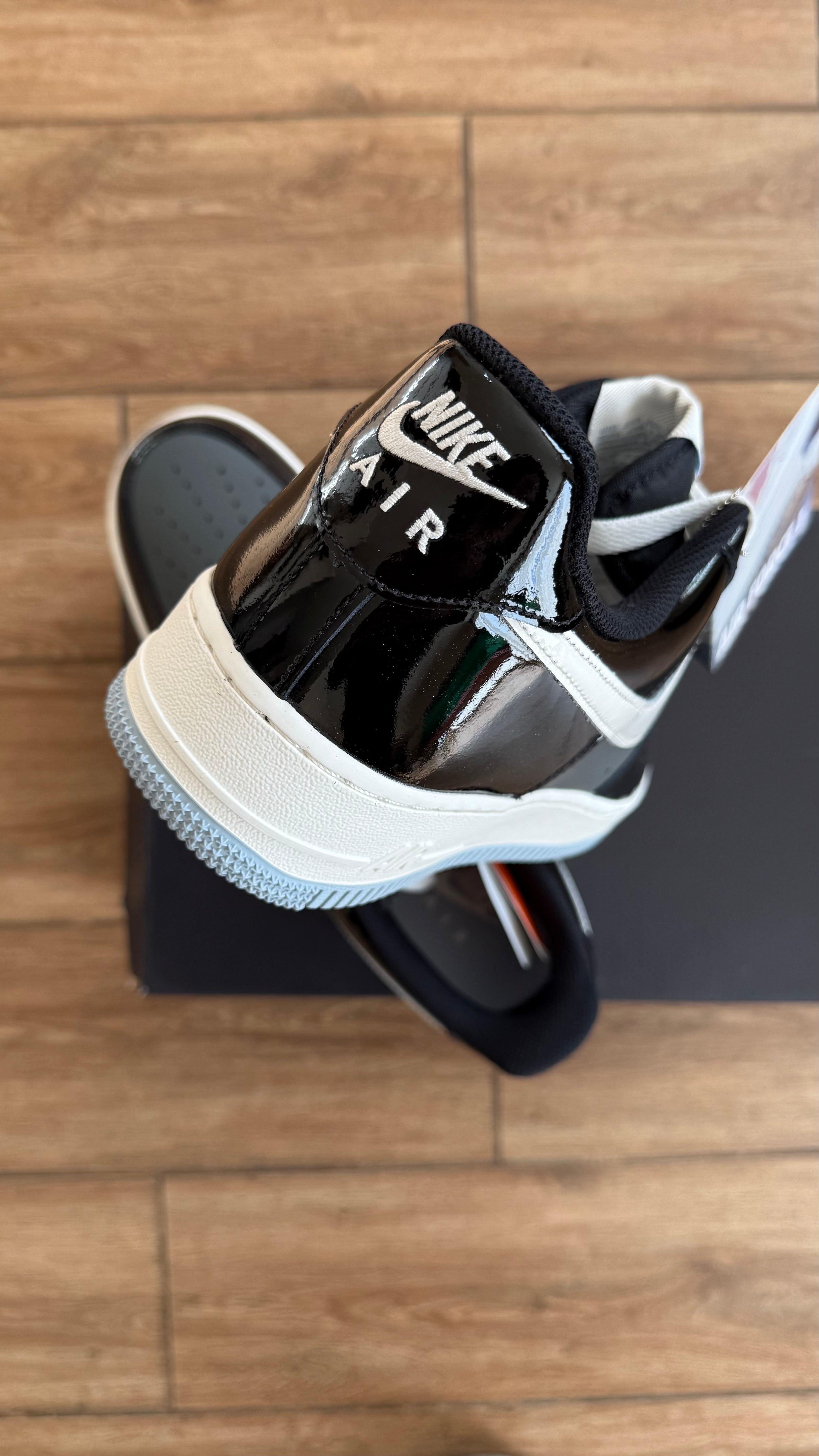 Nike Air Force 1 Low Black Iron Grey Patent