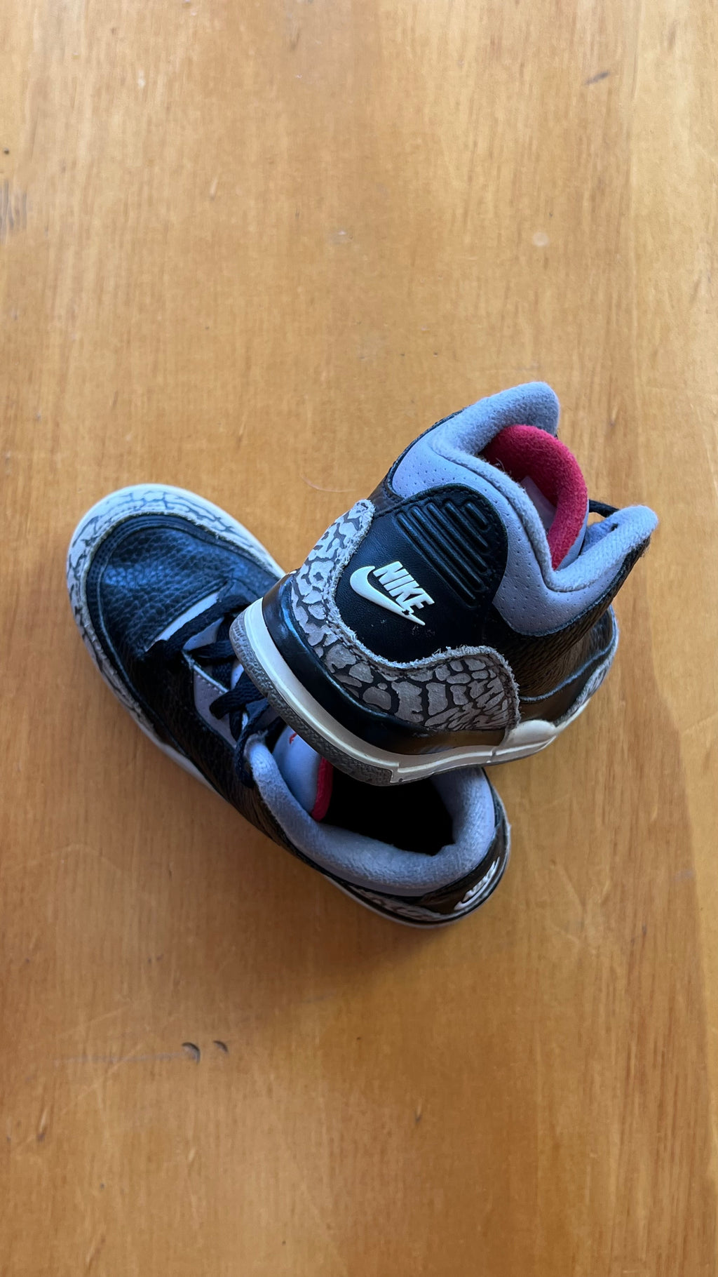 Air Jordan 3 Retro Black Cement Child