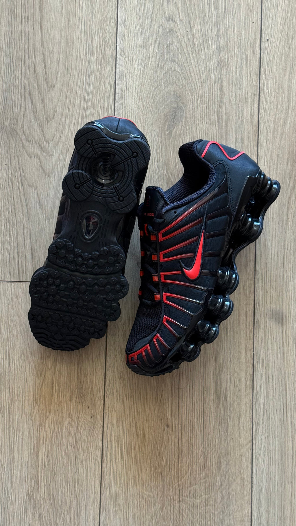 Nike Shox TL Black Light Crimson (No Box)