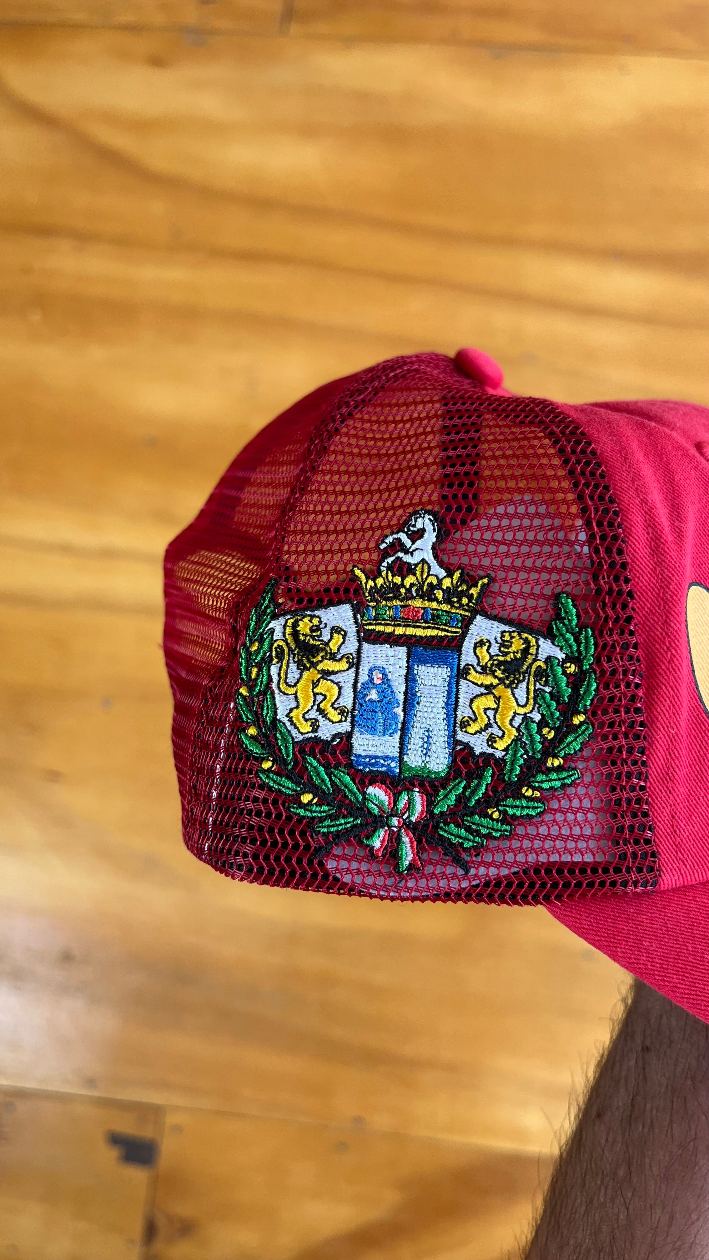 Trucker hat Supreme IL VINCITORI