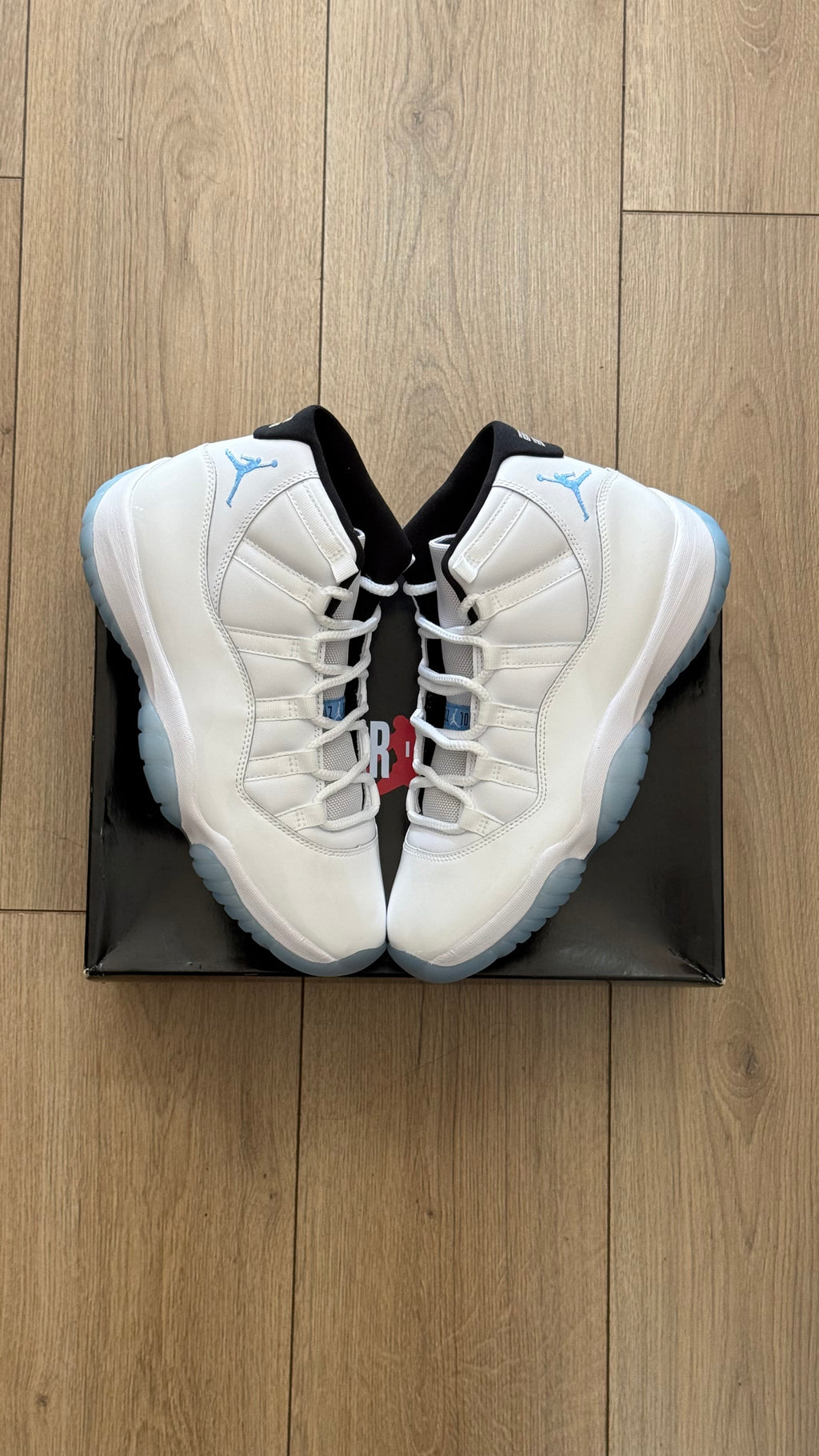 Jordan Retro 11 Legend Blue