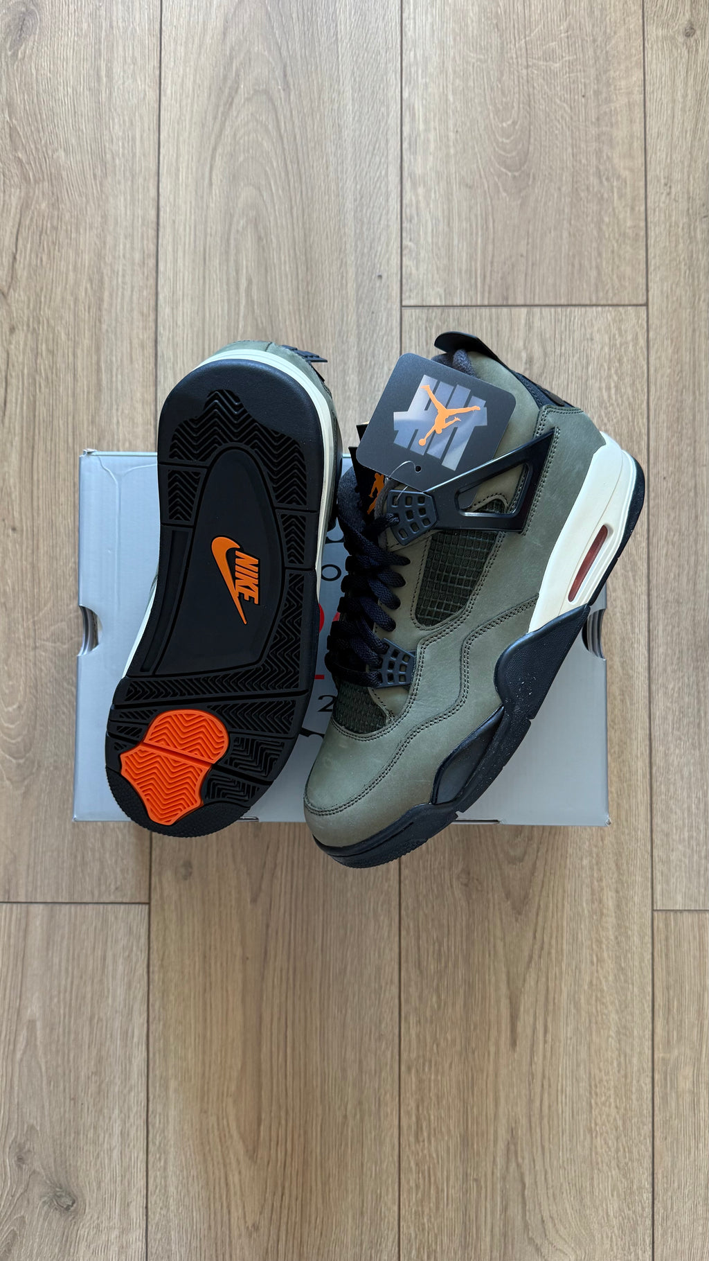 Jordan Retro 4 Undefeated (2025)