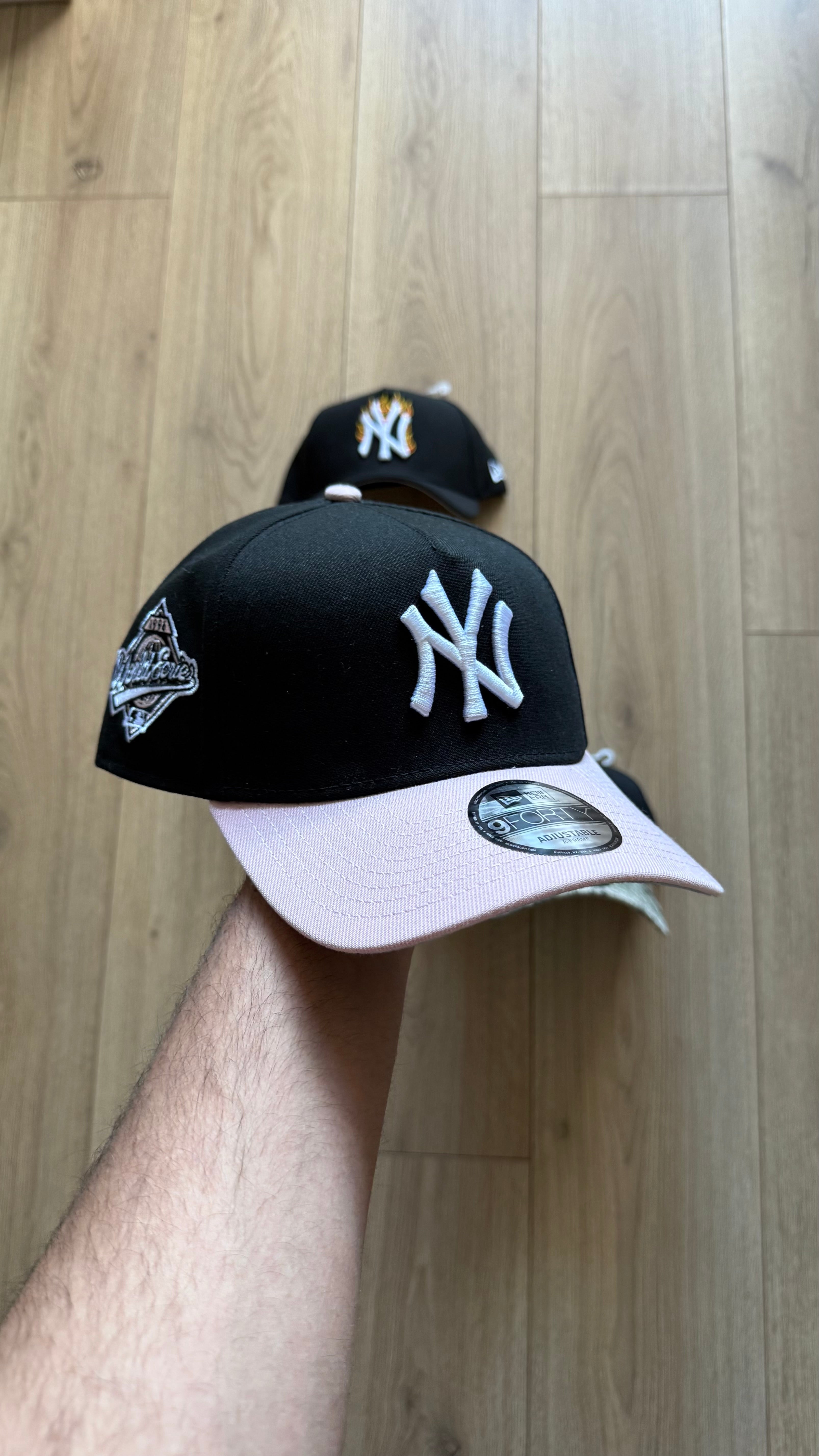 NY Yankees New Era MLB 9Forty Black Pink