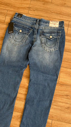 True Religion Geno Relaxed Slim Fit 36 US