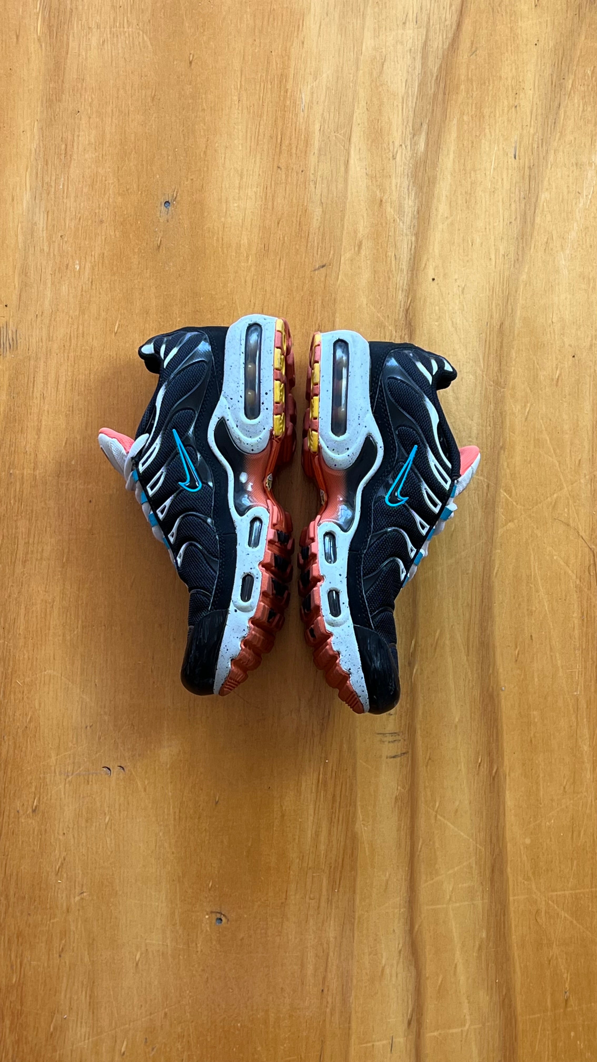 Nike TN GS (Usada 8/10) Cian Coral