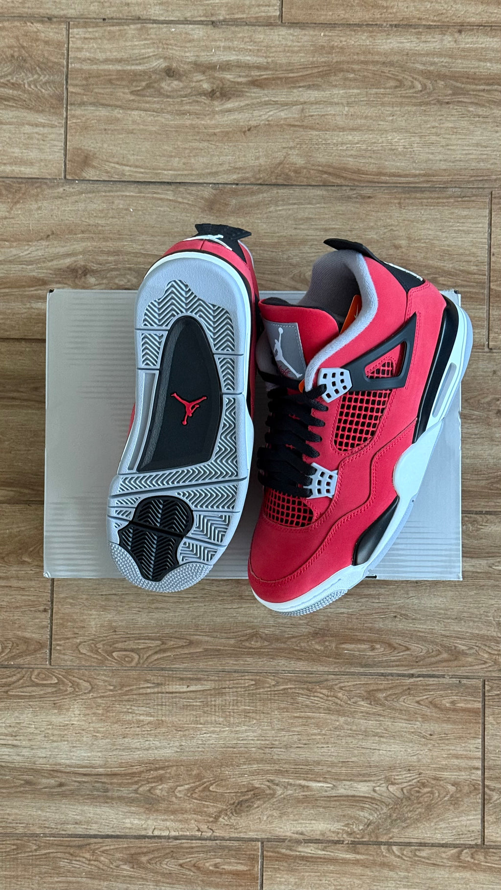 Jordan Retro 4 Toro Bravo (2026)