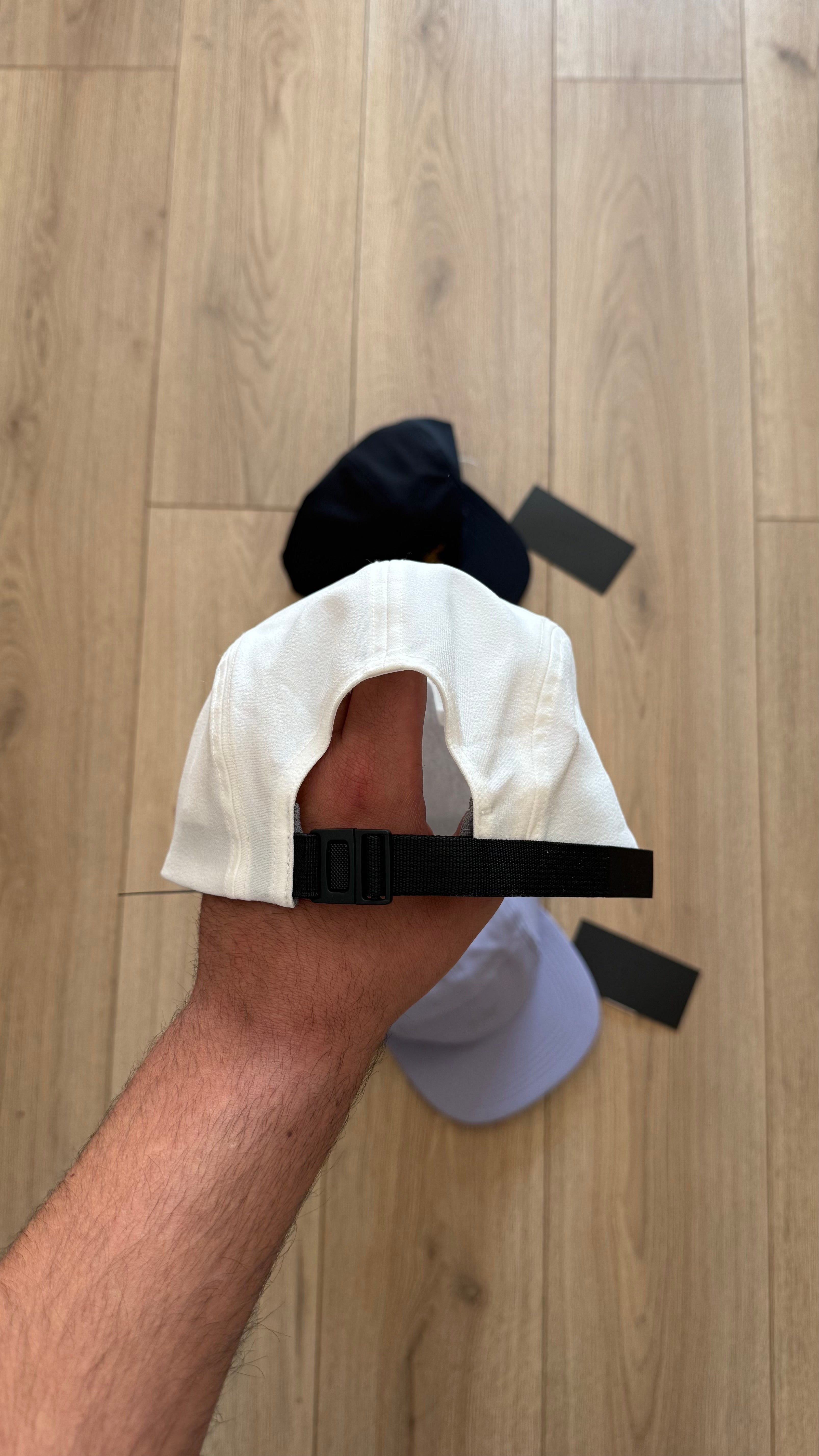 Arc’teryx Calidum  5 Panel Caps White