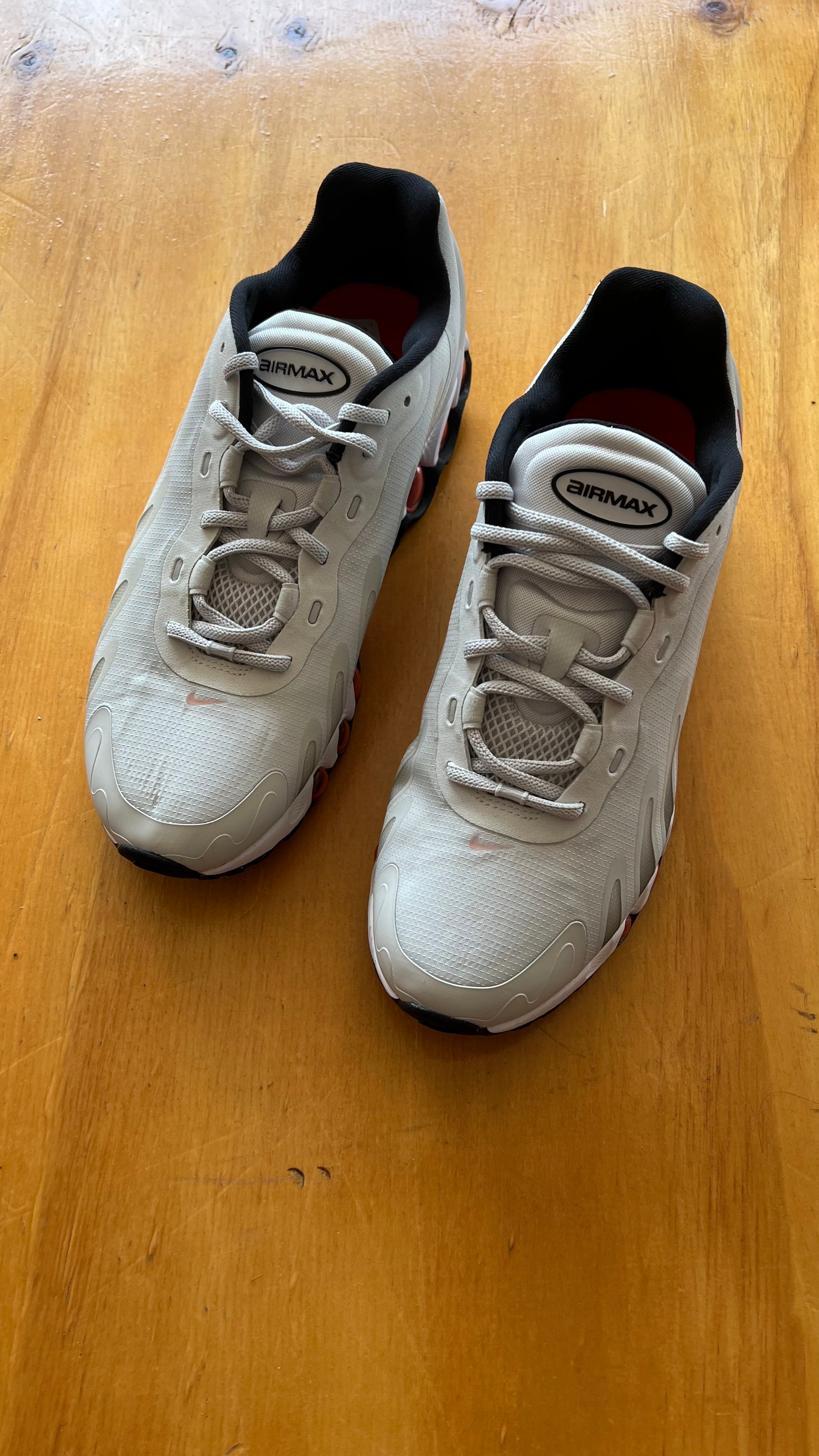 Nike Air Max DN 8 White/Red