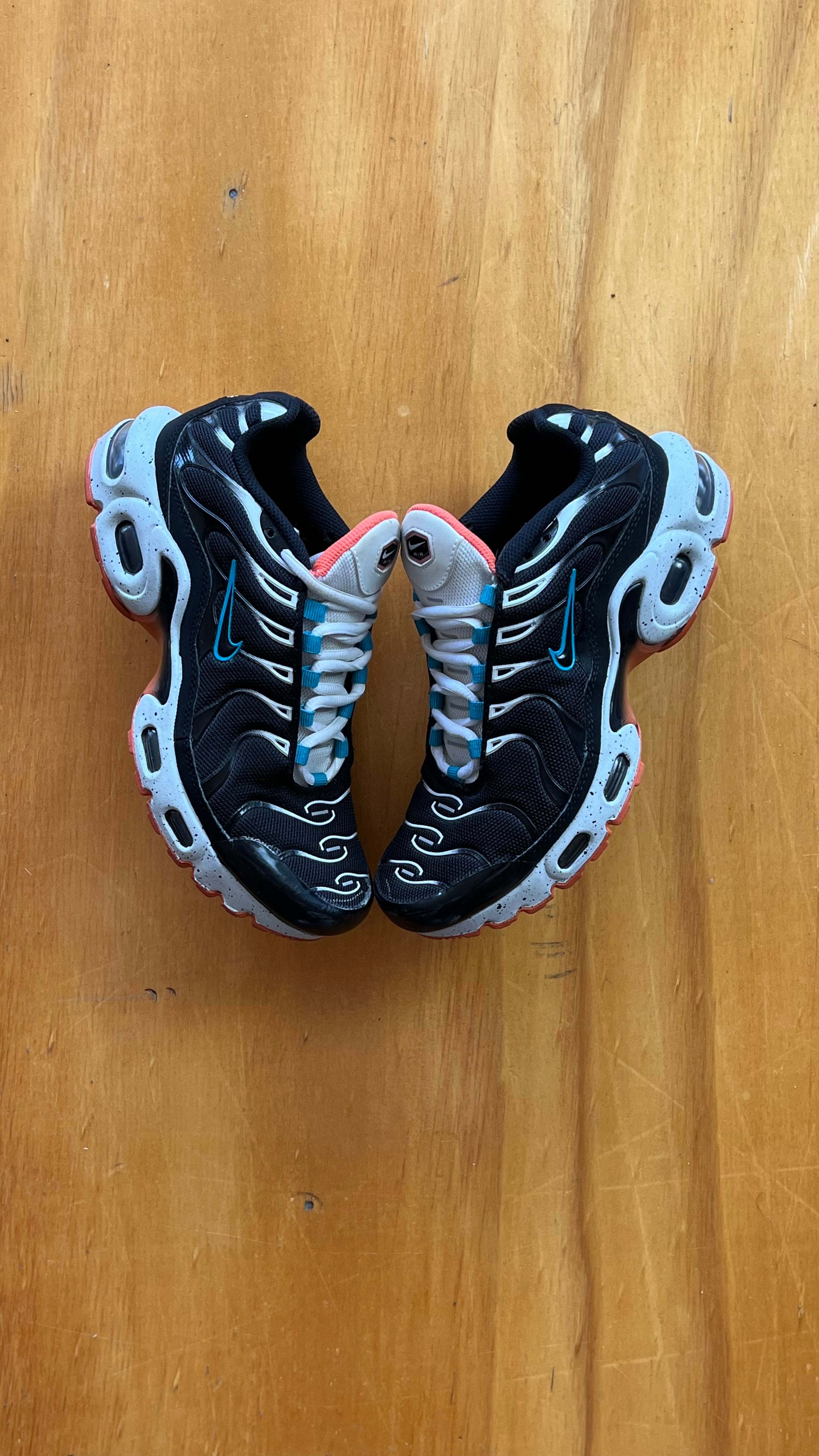 Nike TN GS (Usada 8/10) Cian Coral