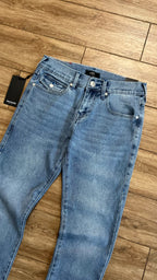 True Religion Geno Relaxed Slim Fit 28 US