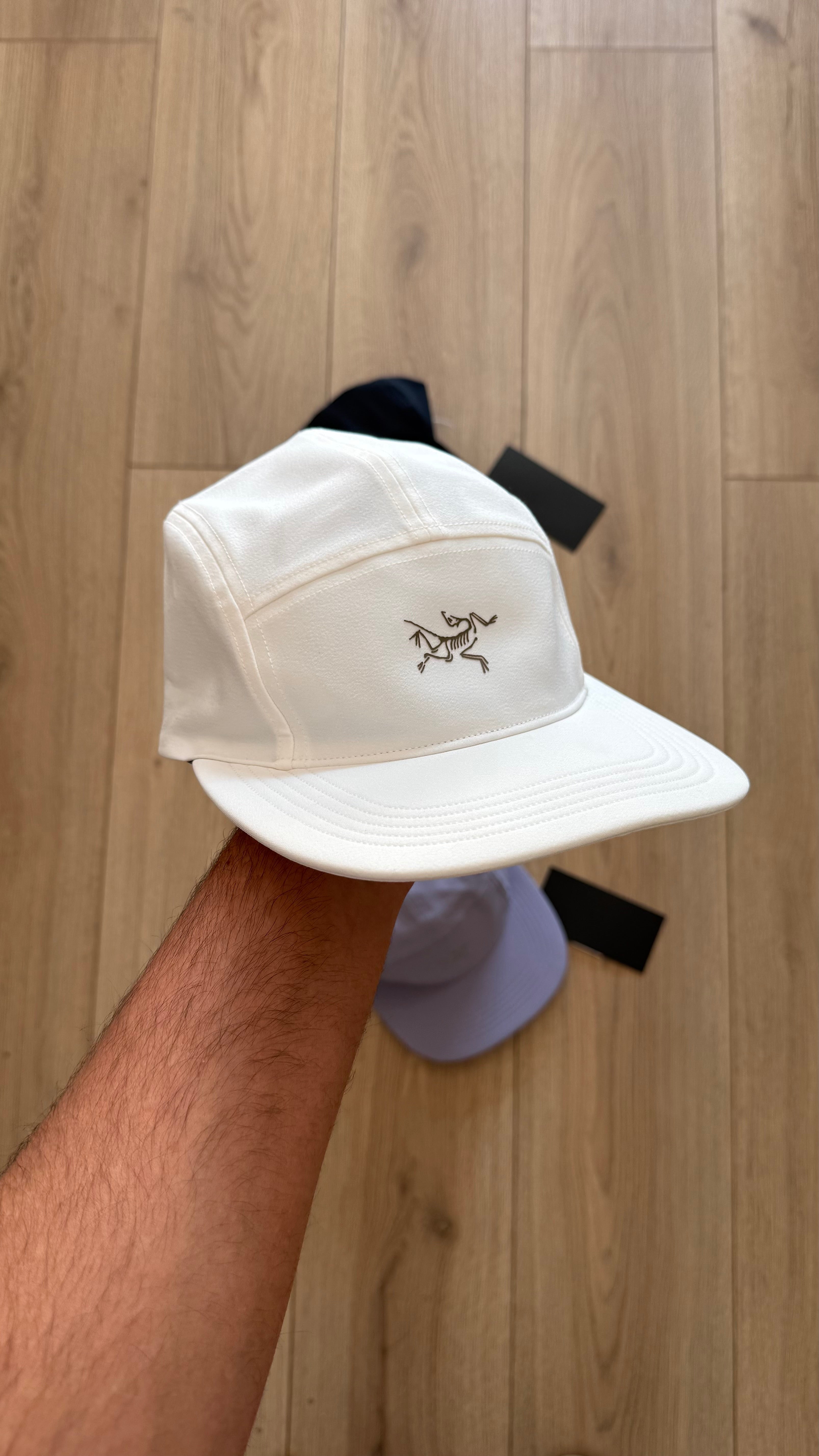 Arc’teryx Calidum  5 Panel Caps White