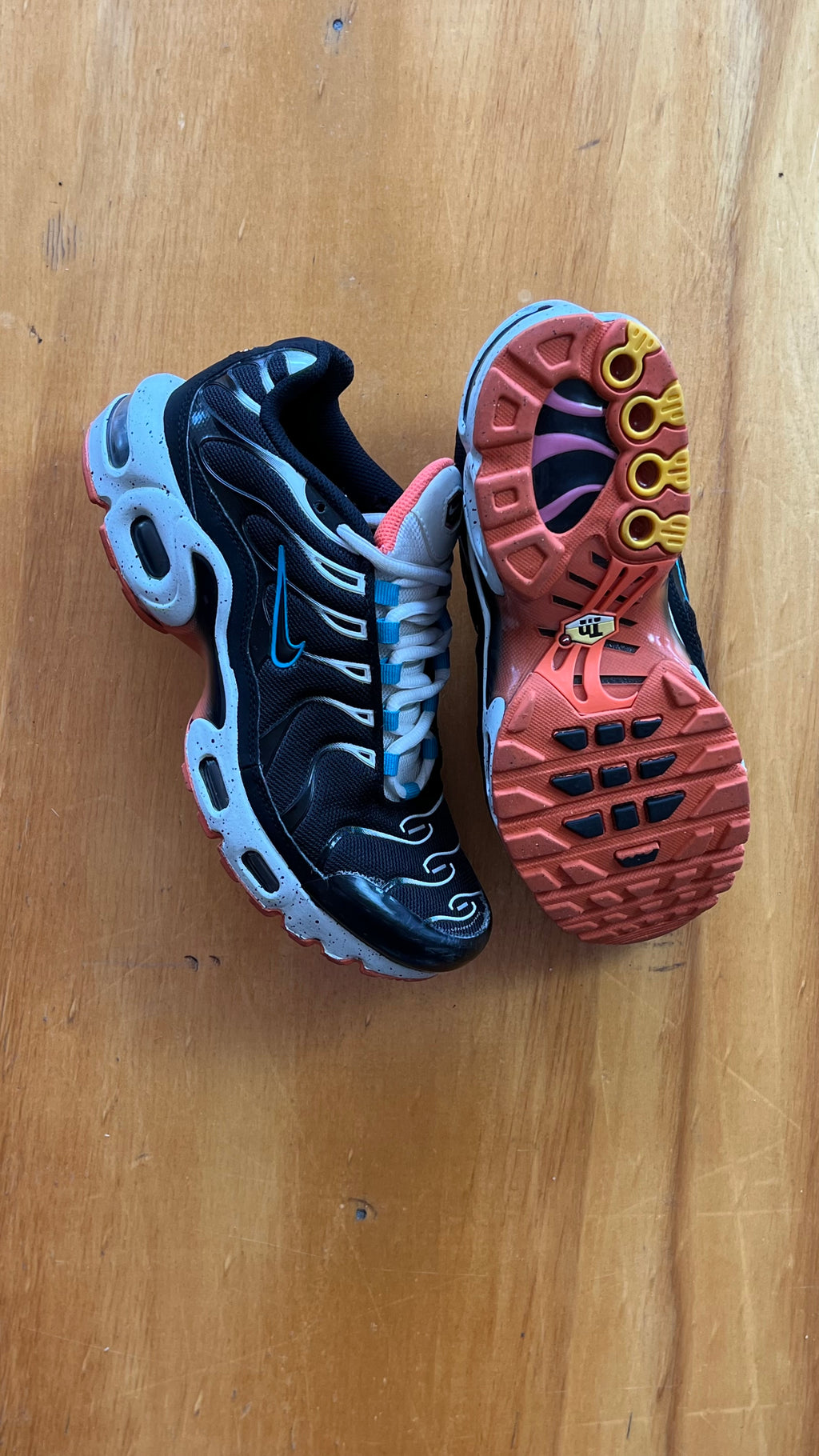 Nike TN GS (Usada 8/10) Cian Coral