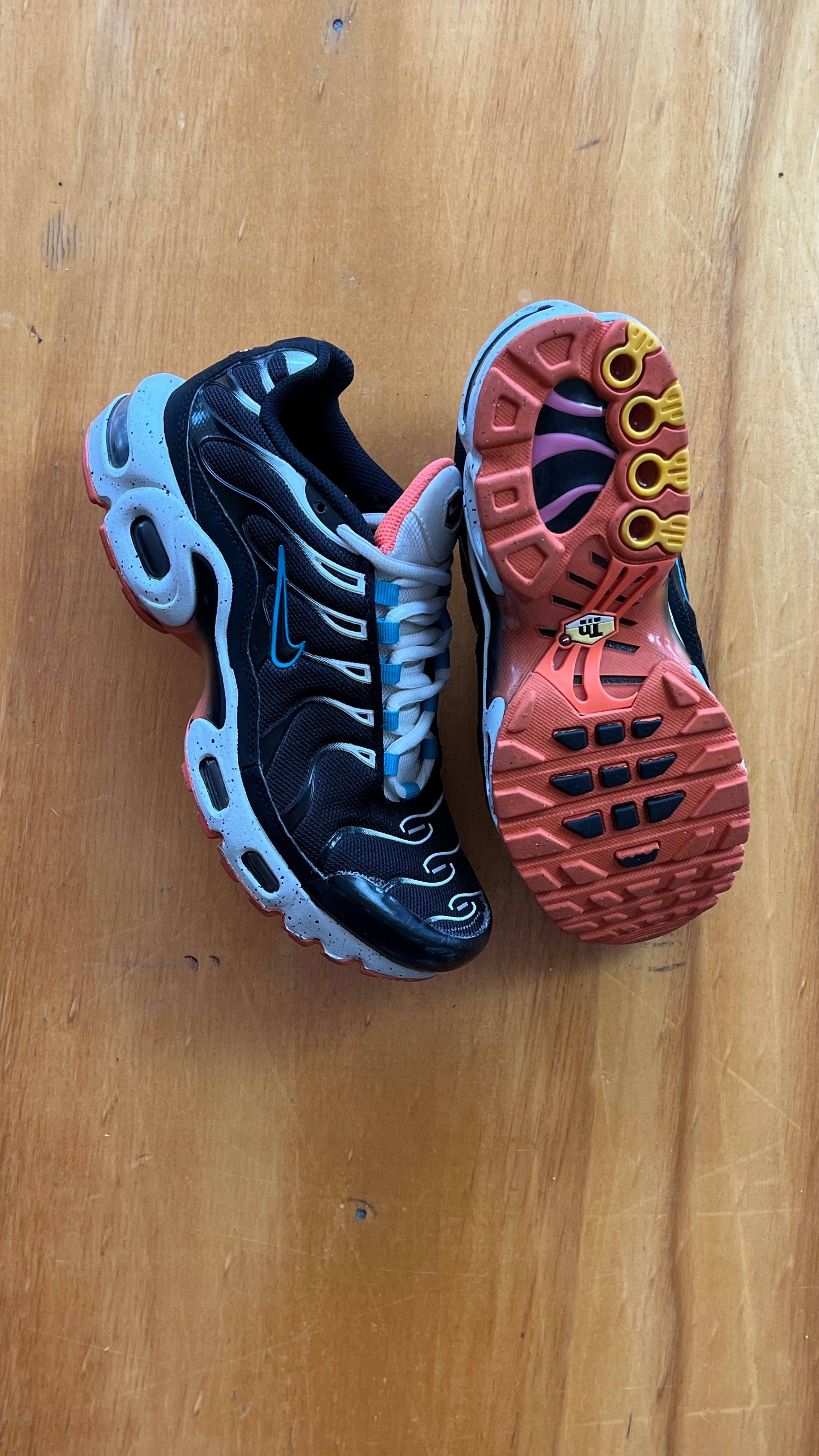 Nike TN GS (Usada 8/10) Cian Coral