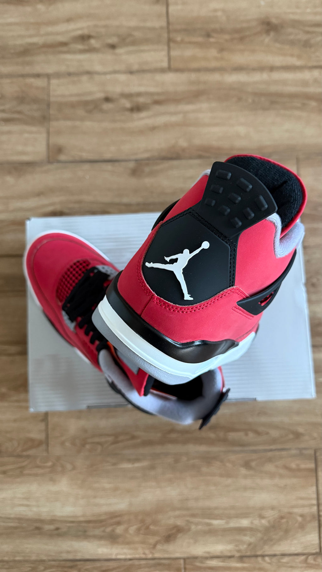 Jordan Retro 4 Toro Bravo (2026)