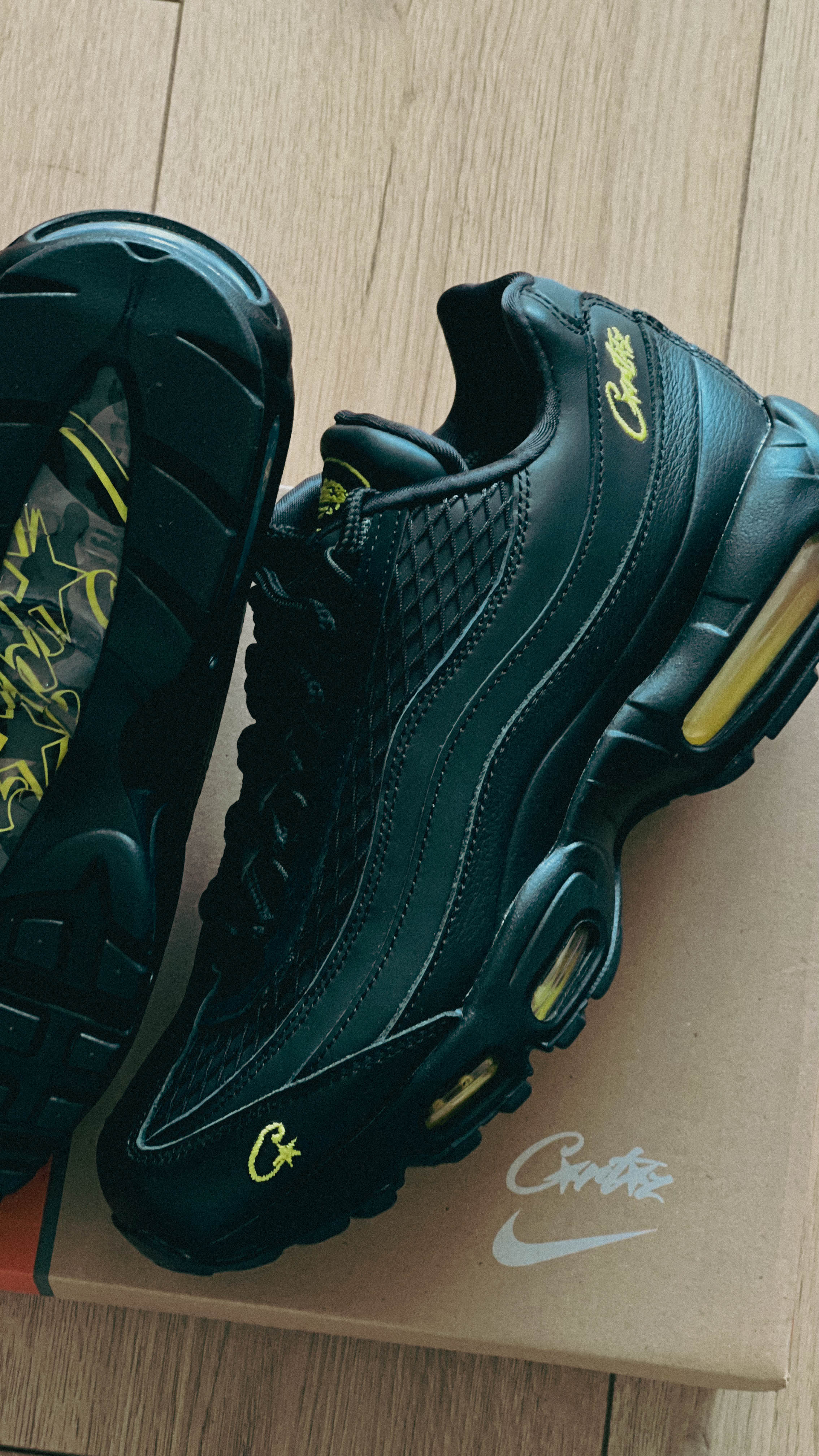 Nike Air Max 95 x Corteiz tour yellow (con caja)