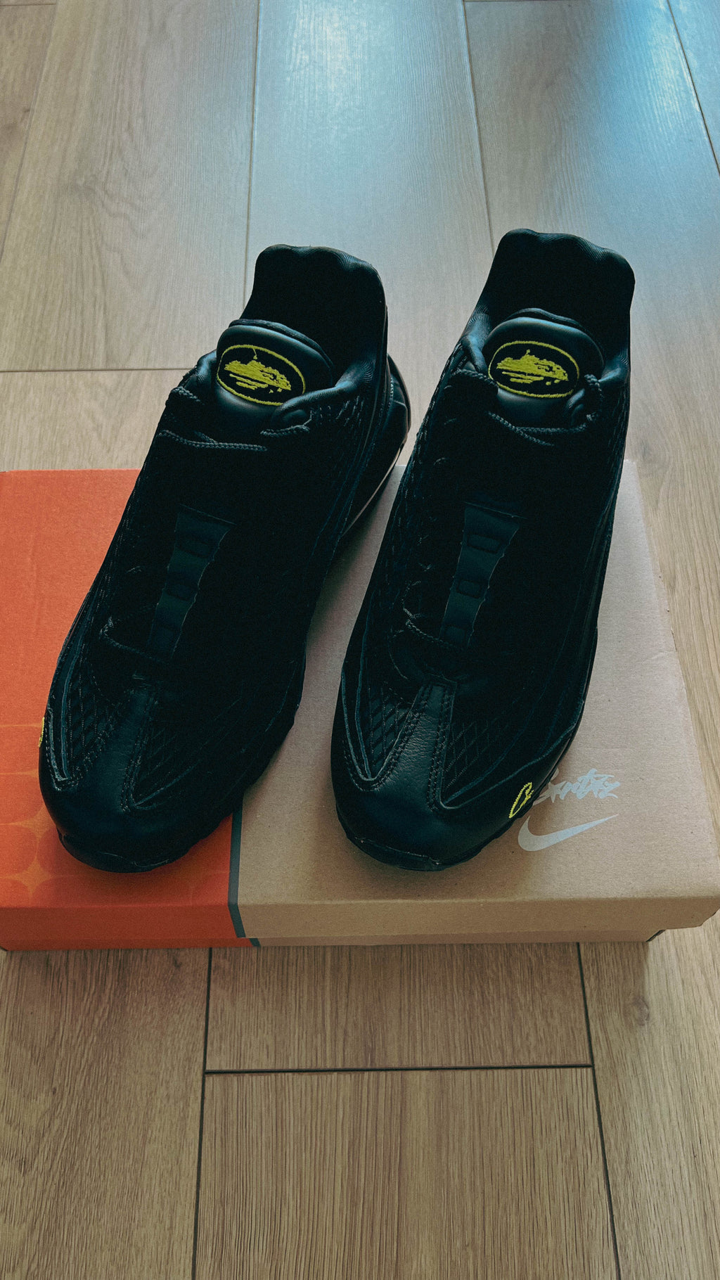 Nike Air Max 95 x Corteiz tour yellow (con caja)