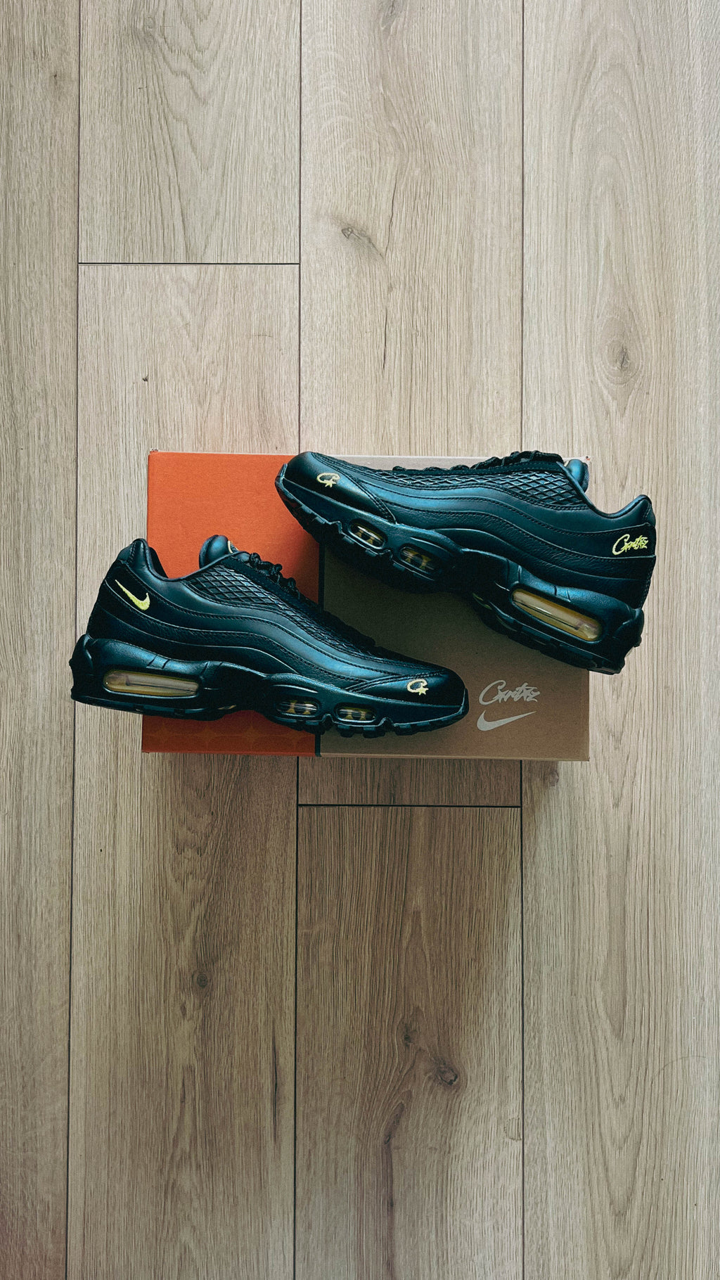 Nike Air Max 95 x Corteiz tour yellow (con caja)