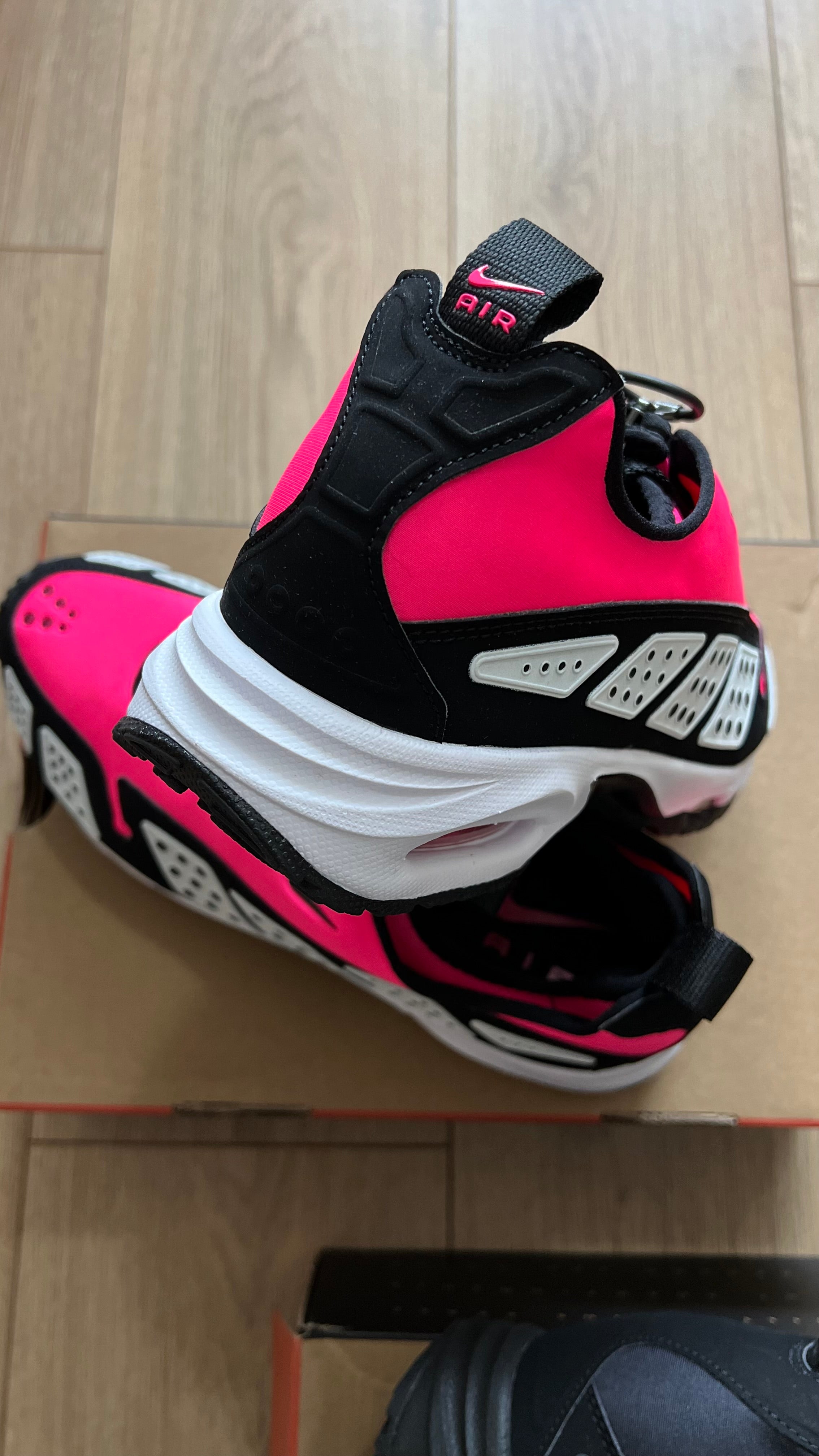 Nike Air Max sndr hyper Pink(womens) (con caja)