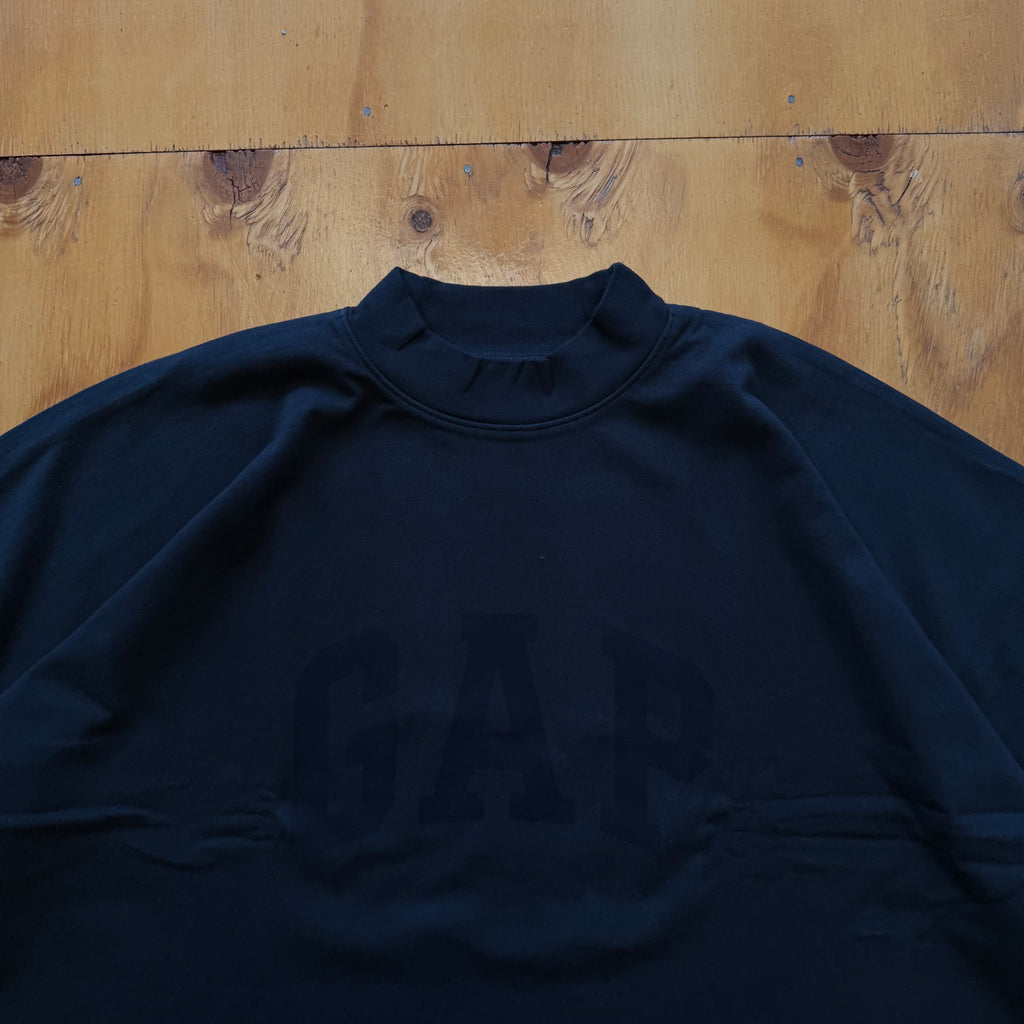 Yeezy Gap Crop dove tee black