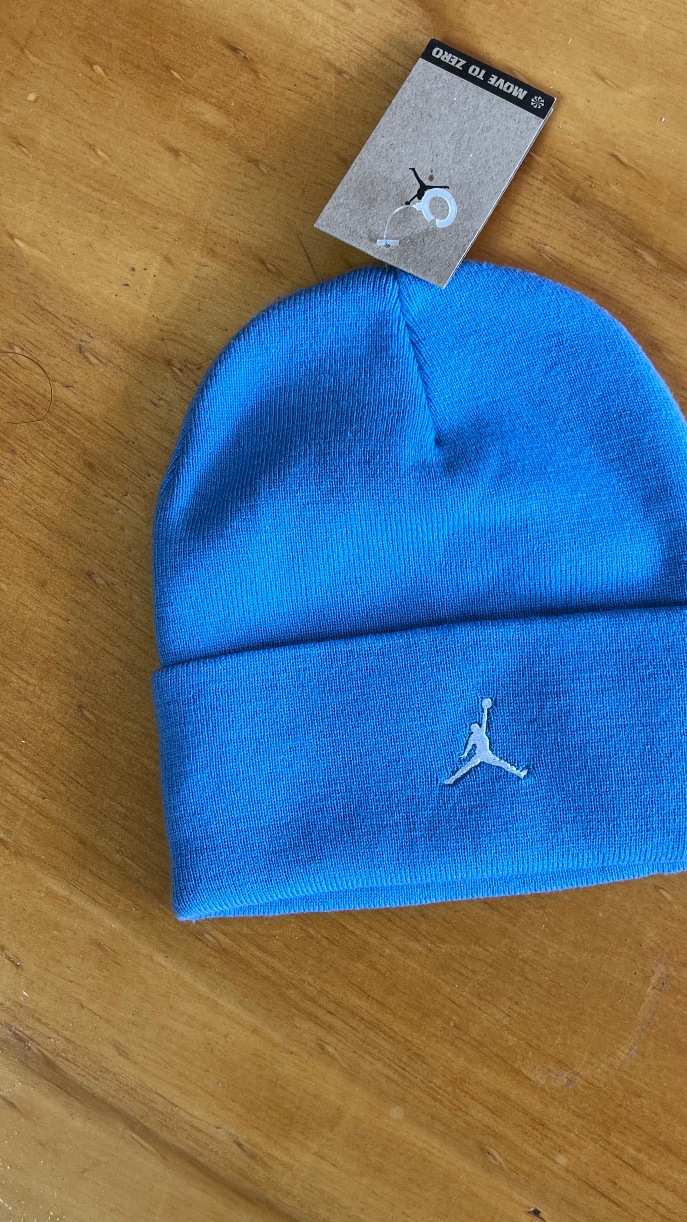Beanie hat Jordan Move To Zero