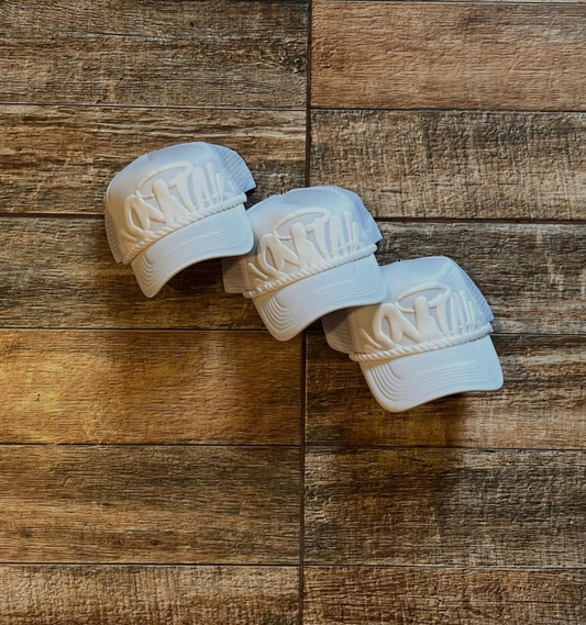 Trucker cap white Syna Wolrd