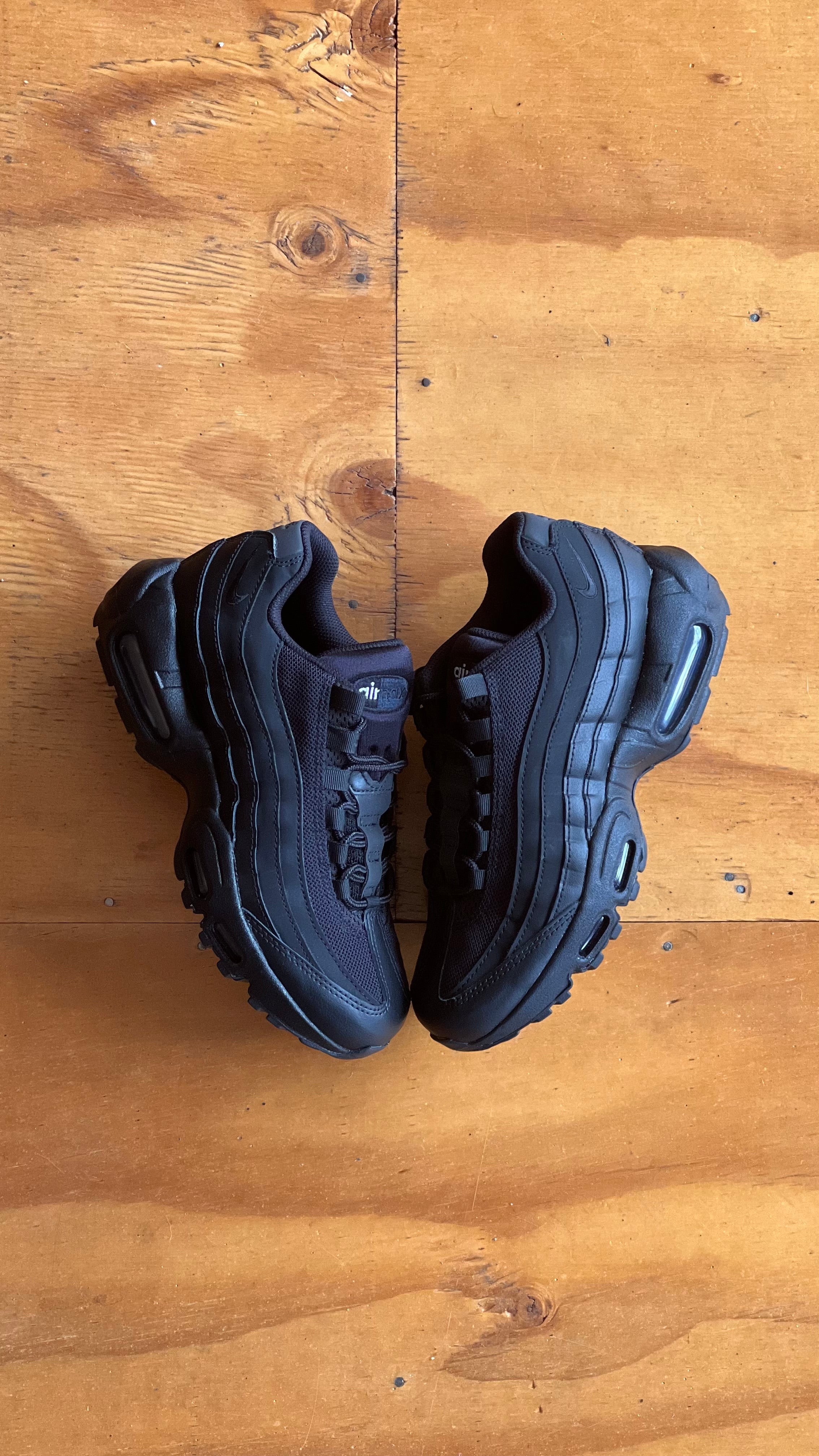 Nike Air Max 95 triple black niño