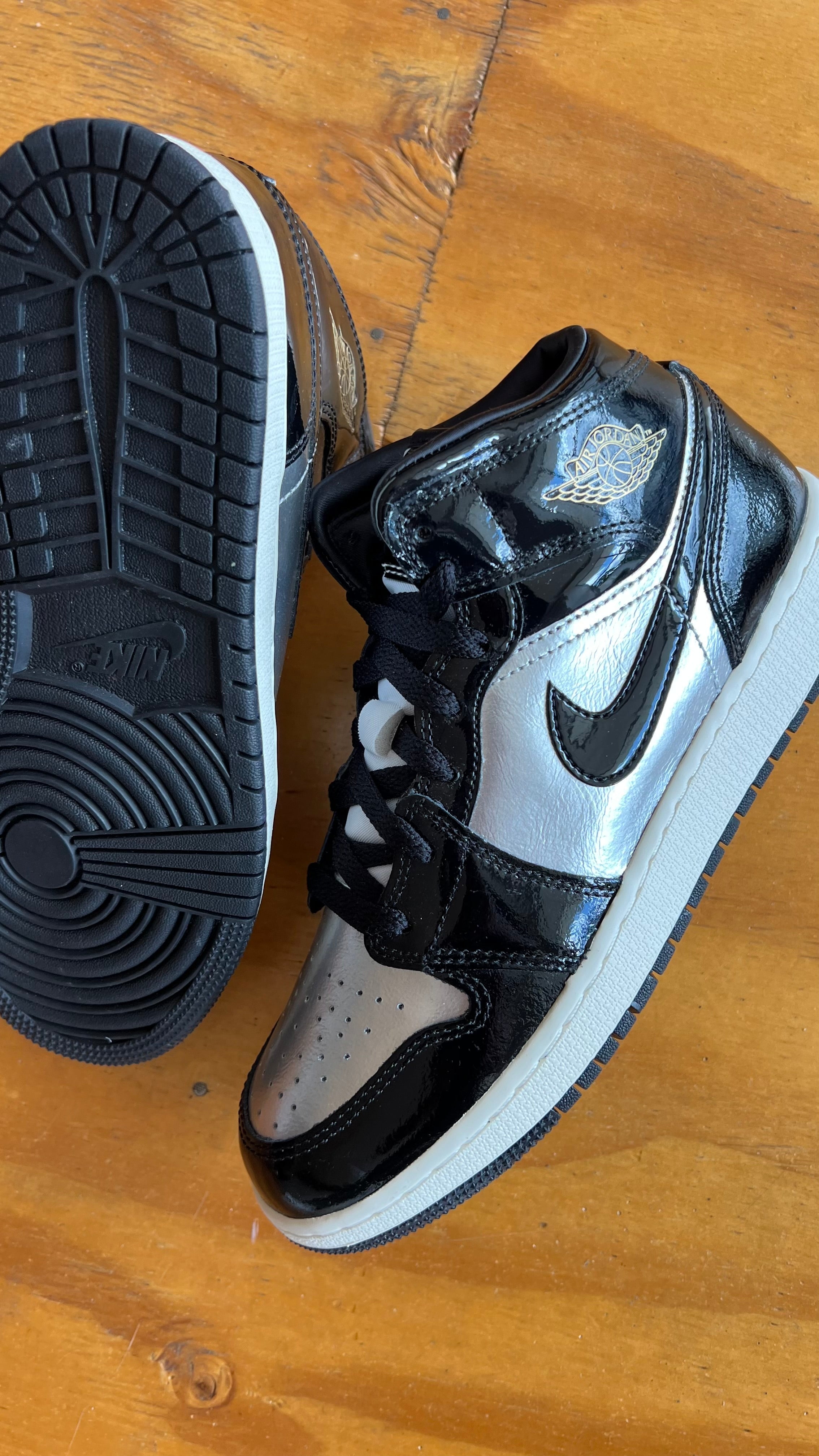 Air Jordan 1 Black Metallic niño