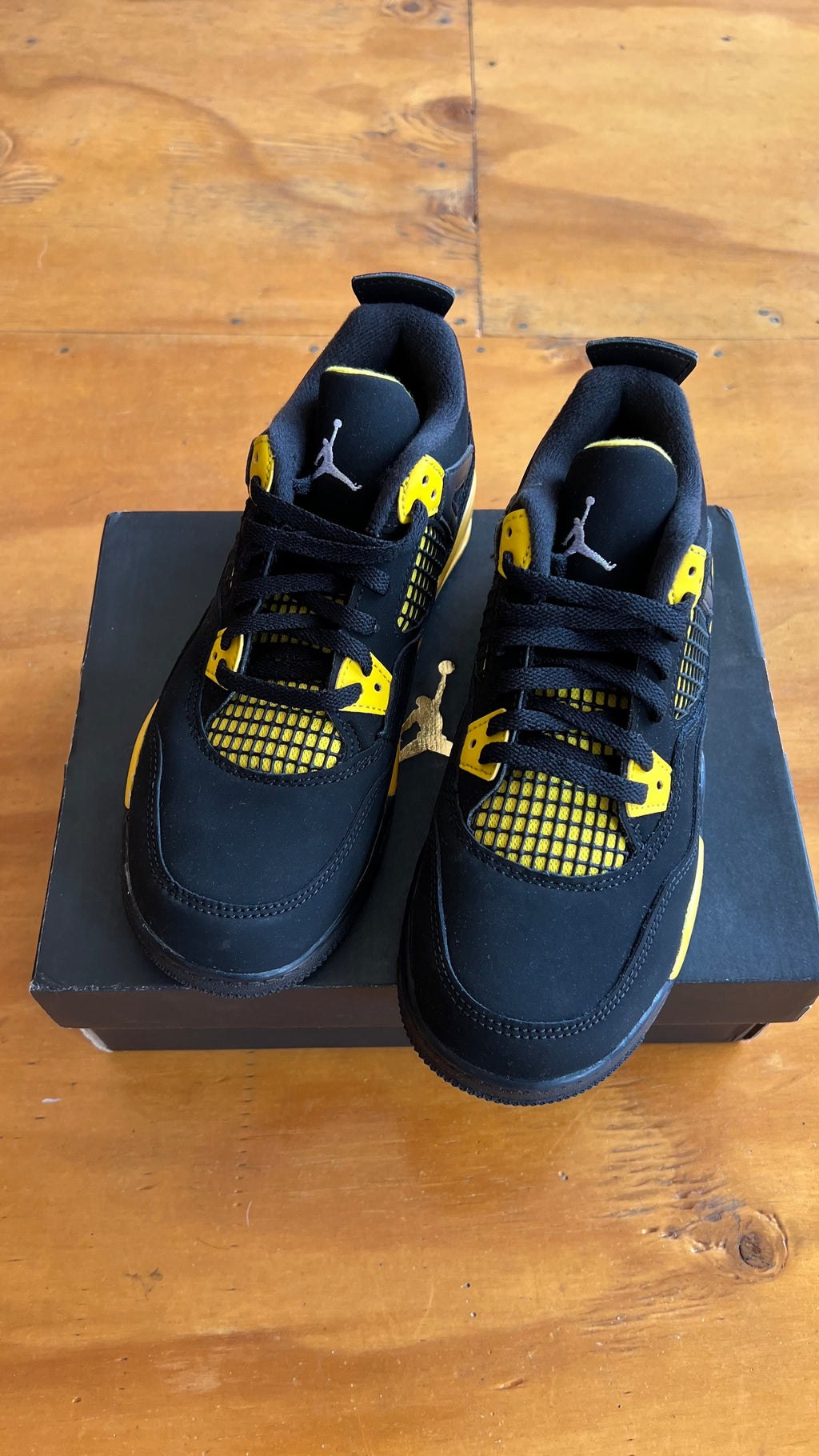 Air Jordan 4 tour yellow niño