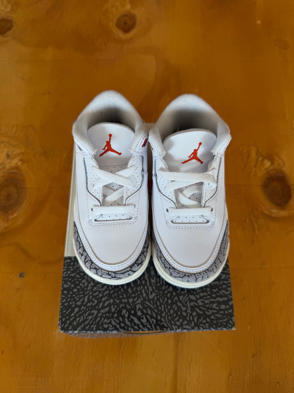 Air Jordan 3 retro white cósmic clay niño