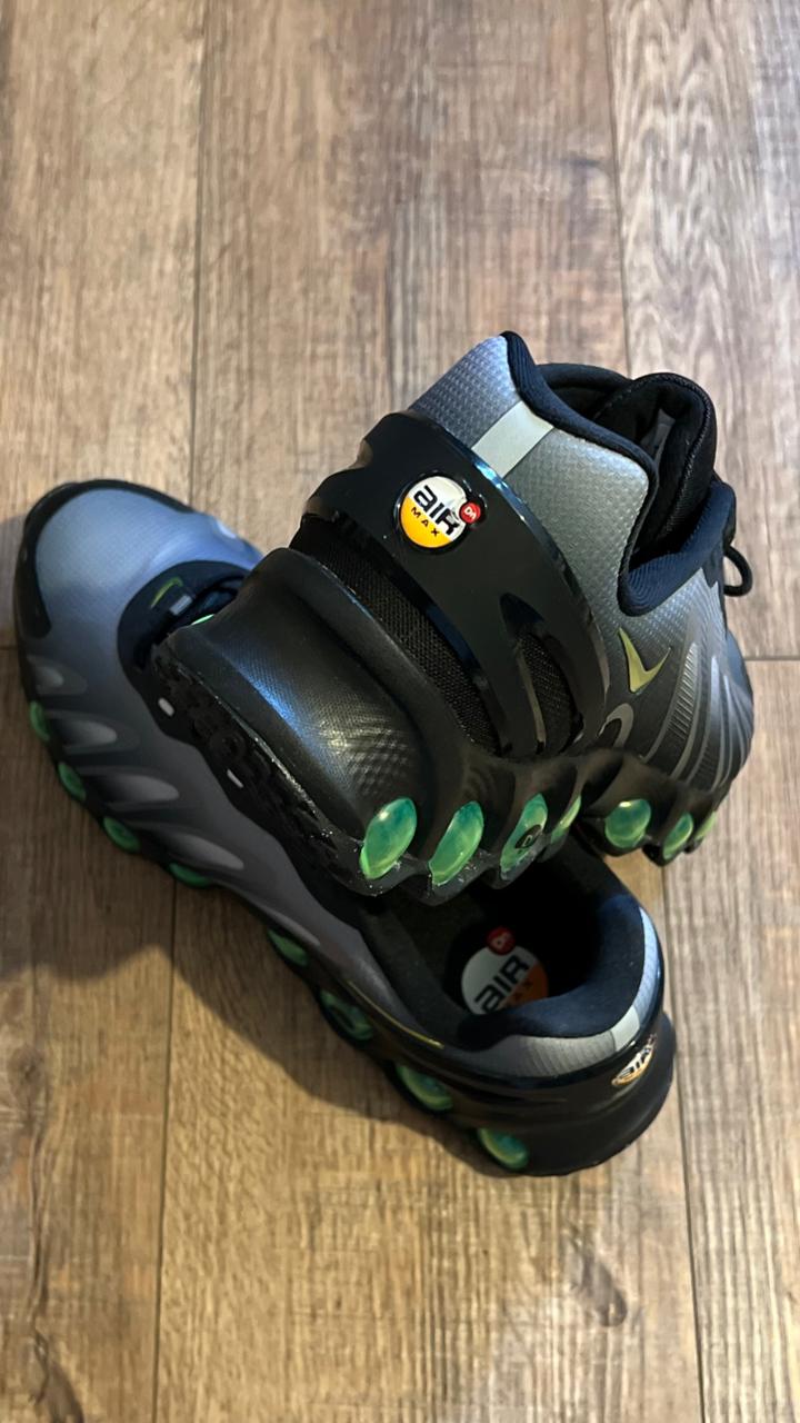 Air Max Dn 8 black volt (con caja)