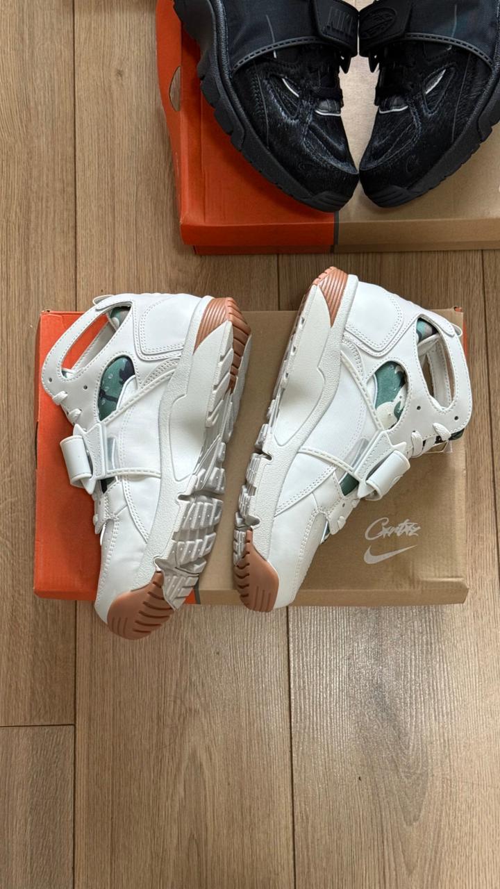 Nike Air trainer huarache x Corteiz light bone (con caja)