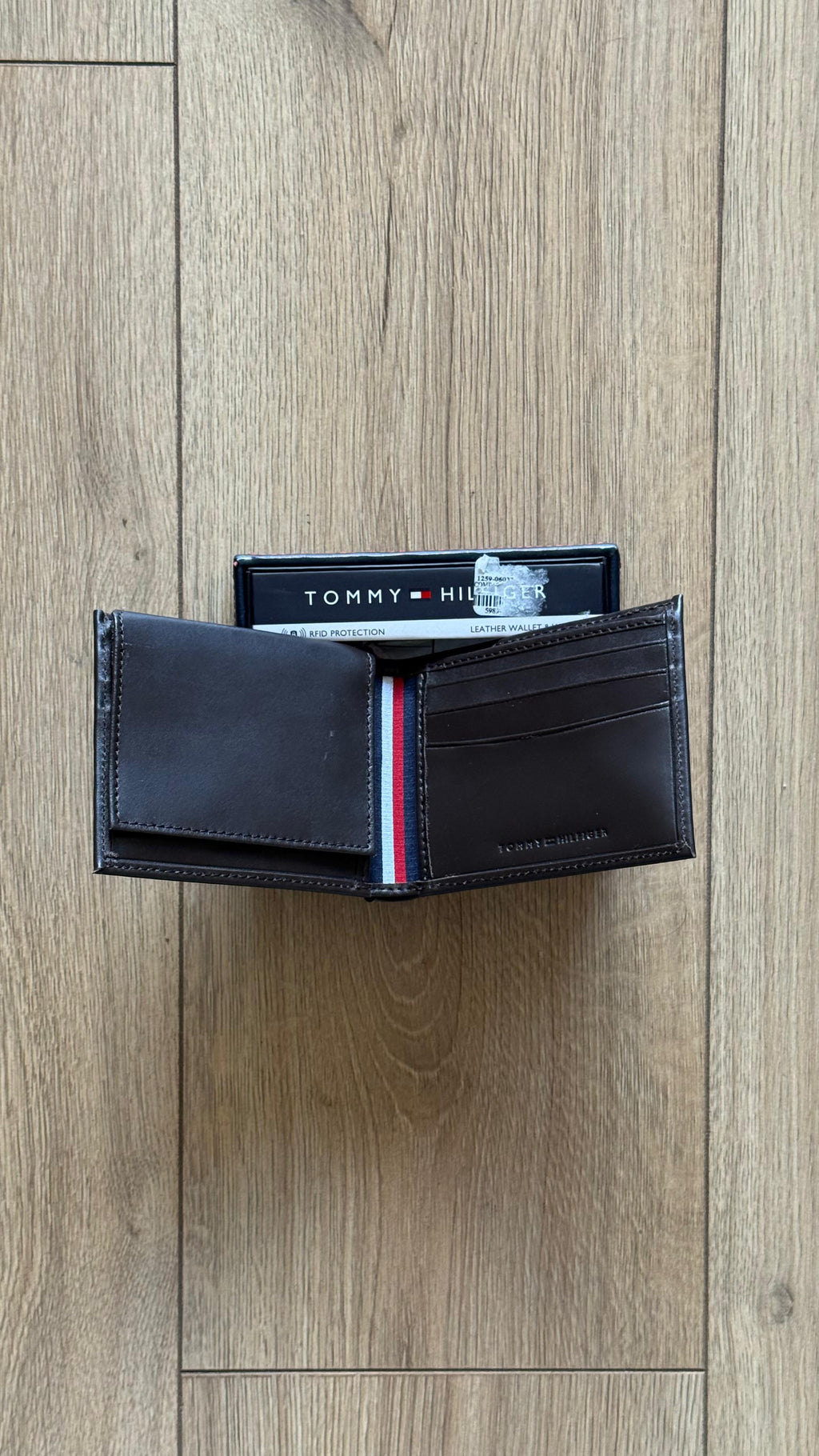 Billetera Tommy Hilfiger Cafe